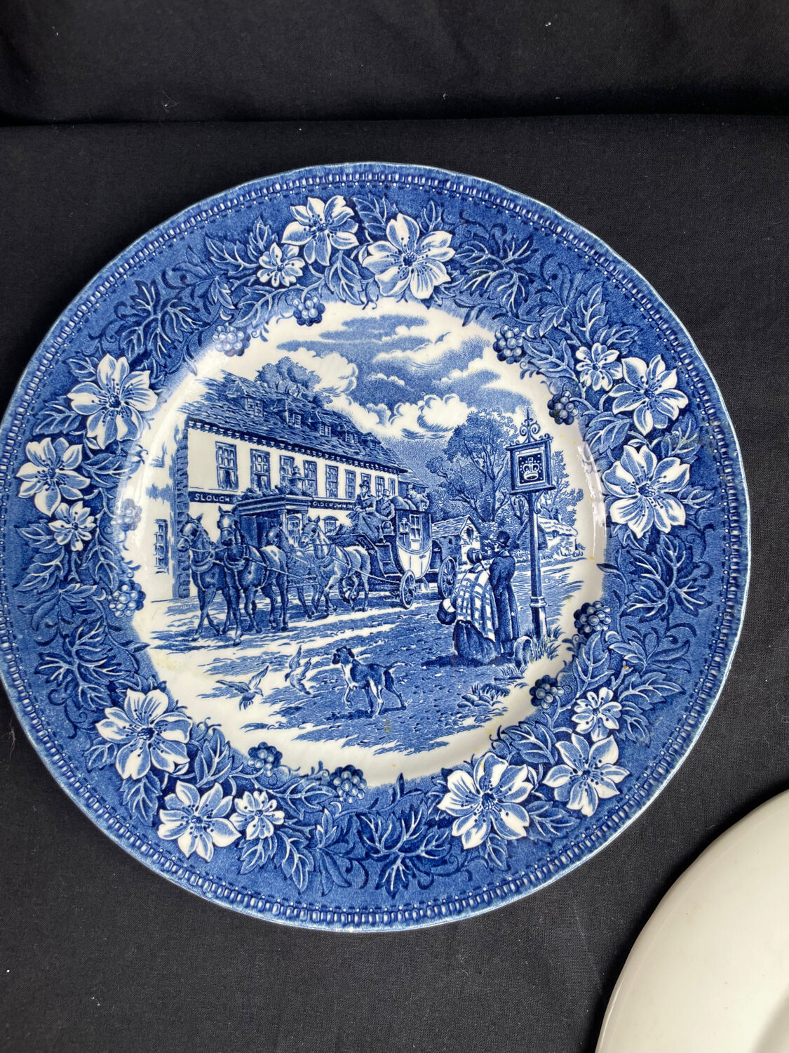 Old english blue tudor plate