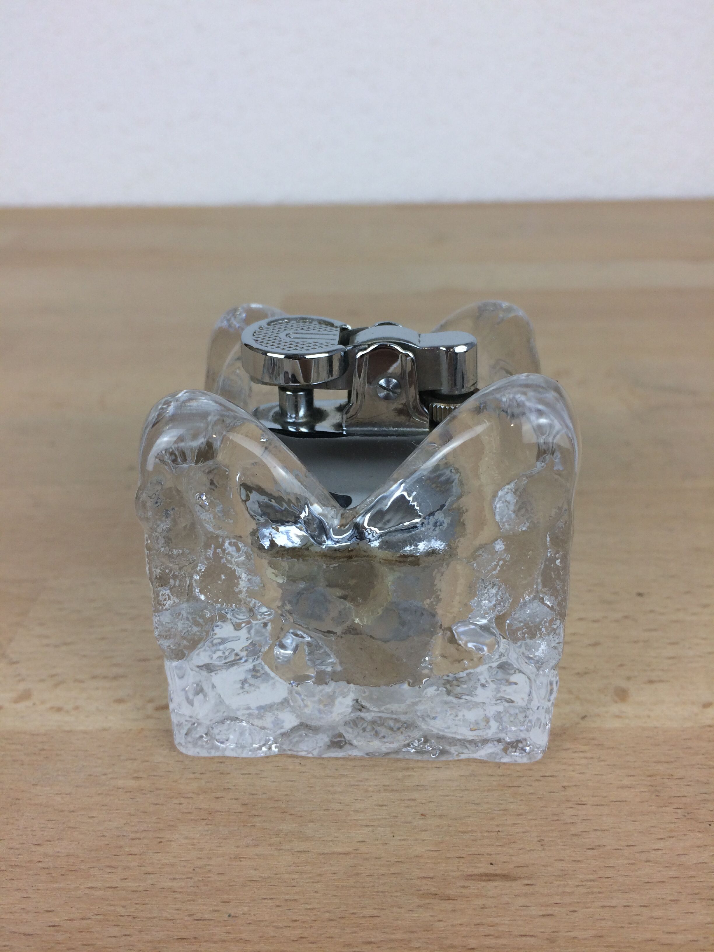 Briquet glaçon cubique en verre