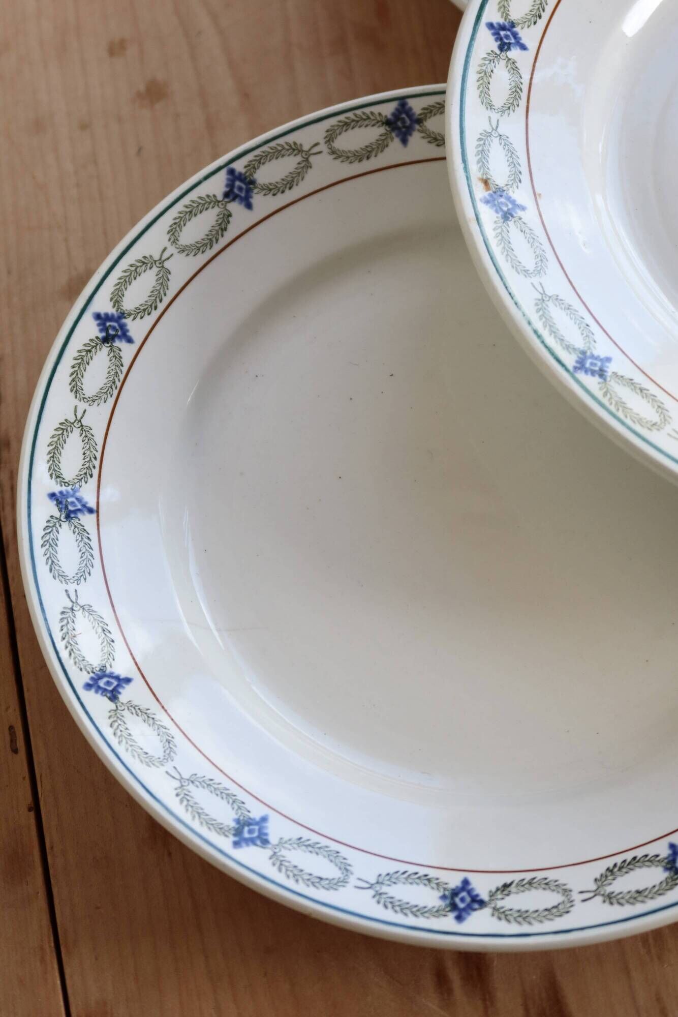 4 vintage dessert plates Terre de Fer Saint-Amand - Model 6000