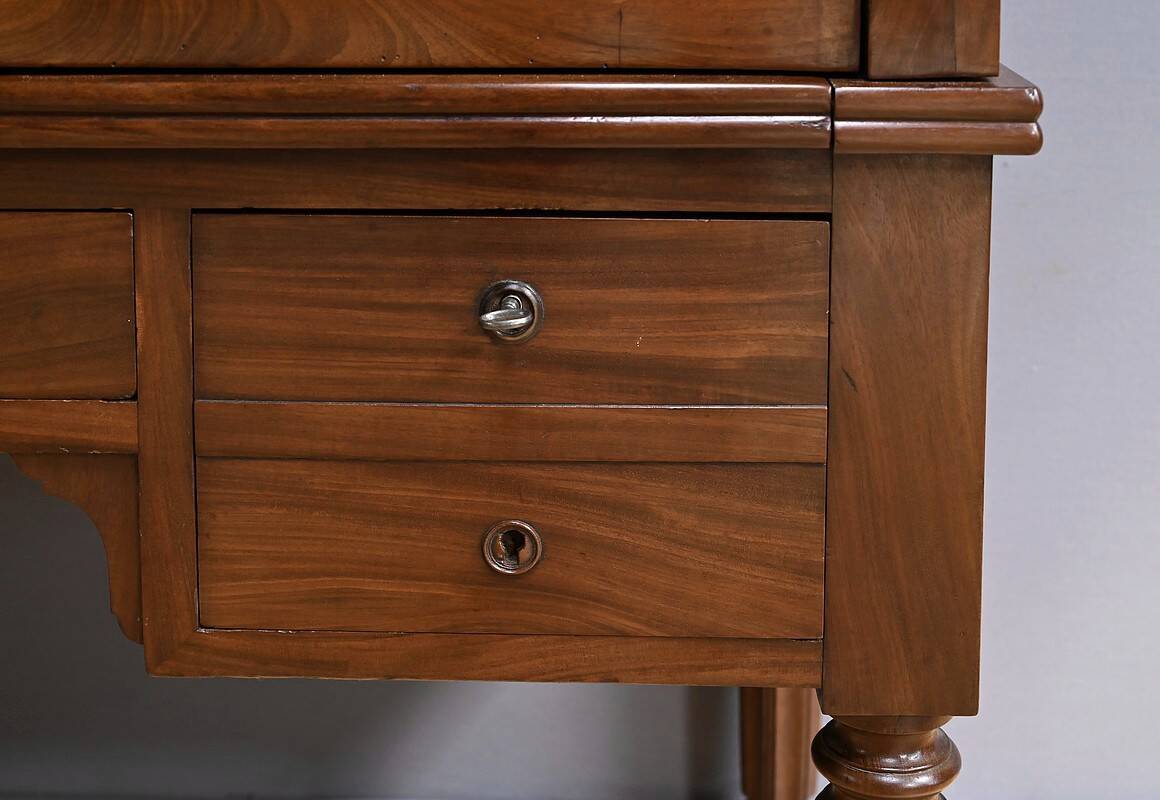 Mahogany Cylinder Desk, Restoration Period – Part 1 of the 19th Century
