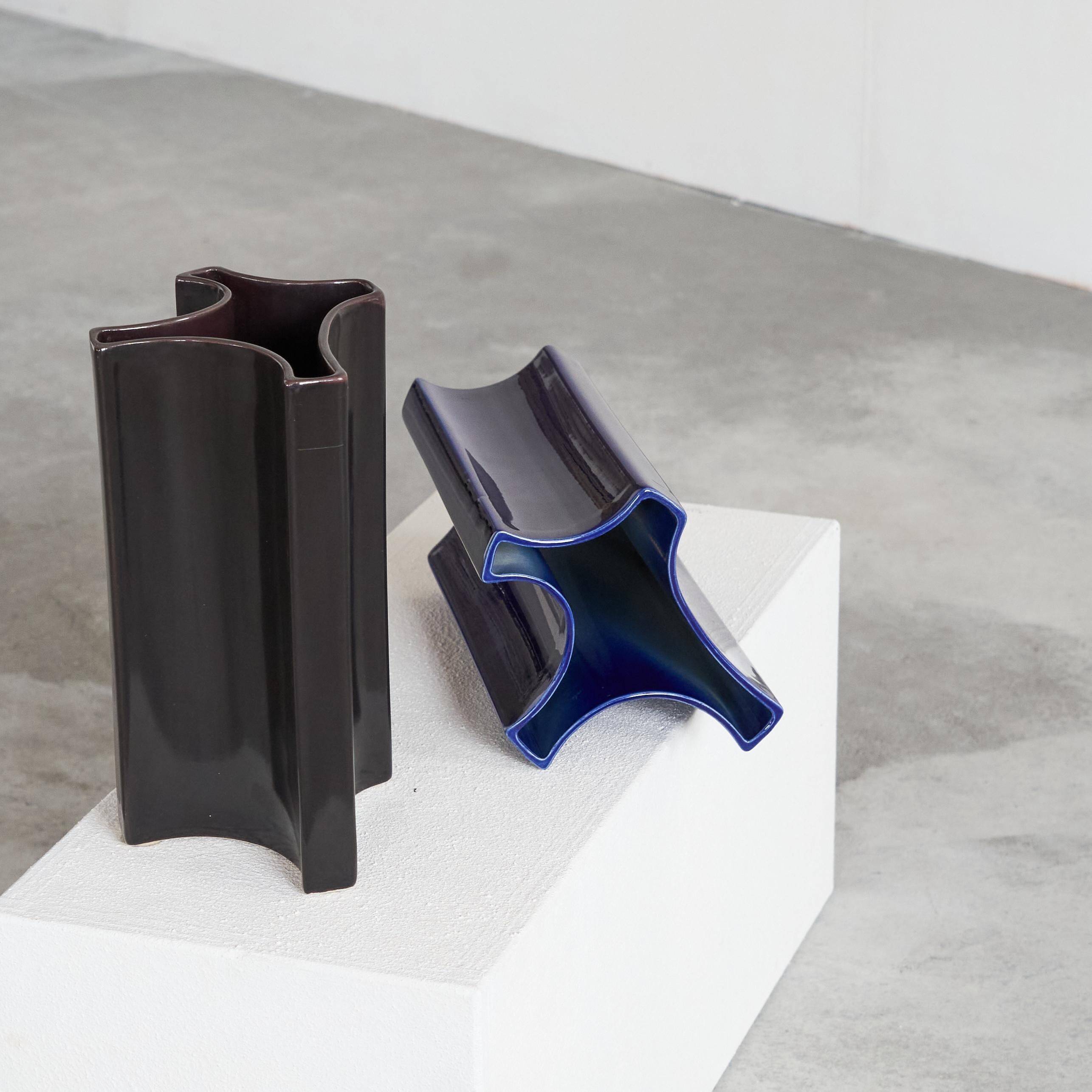 Angelo Mangiarotti, pair of mid-century vases for Fratelli Brambilla, 1960s