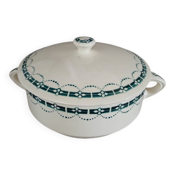 Small antique soup tureen in Badonviller ironstone.