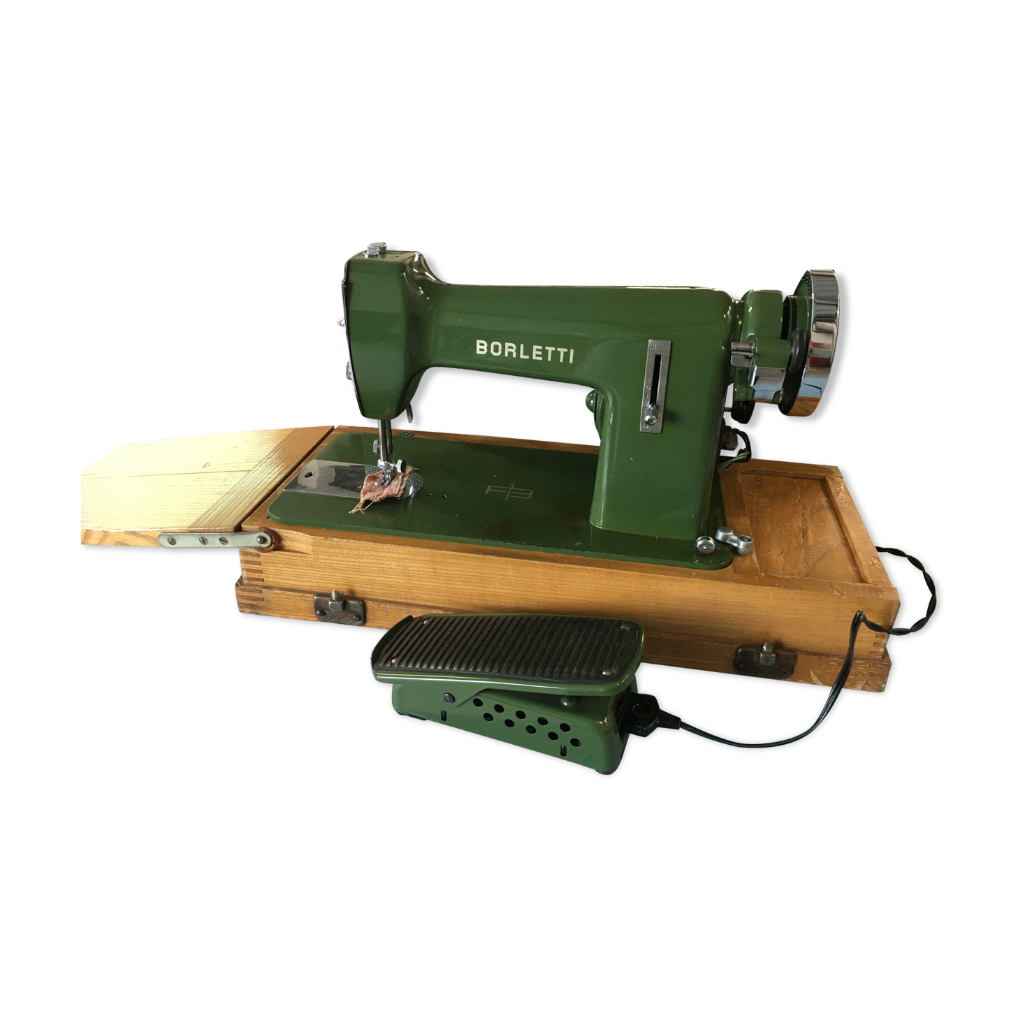 Machine à coudre Borletti