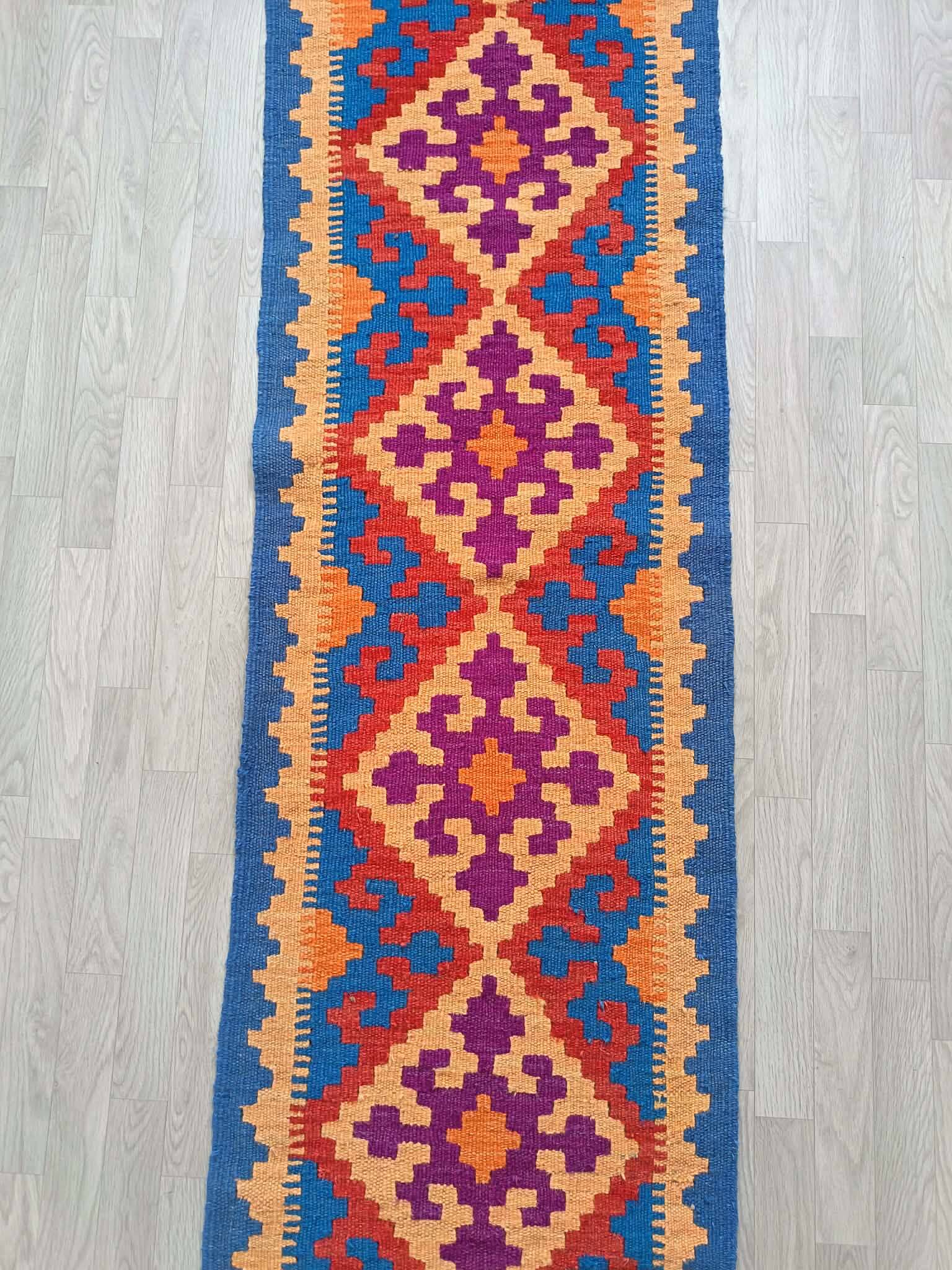 Handmade Persian Gashqaï corridor rug