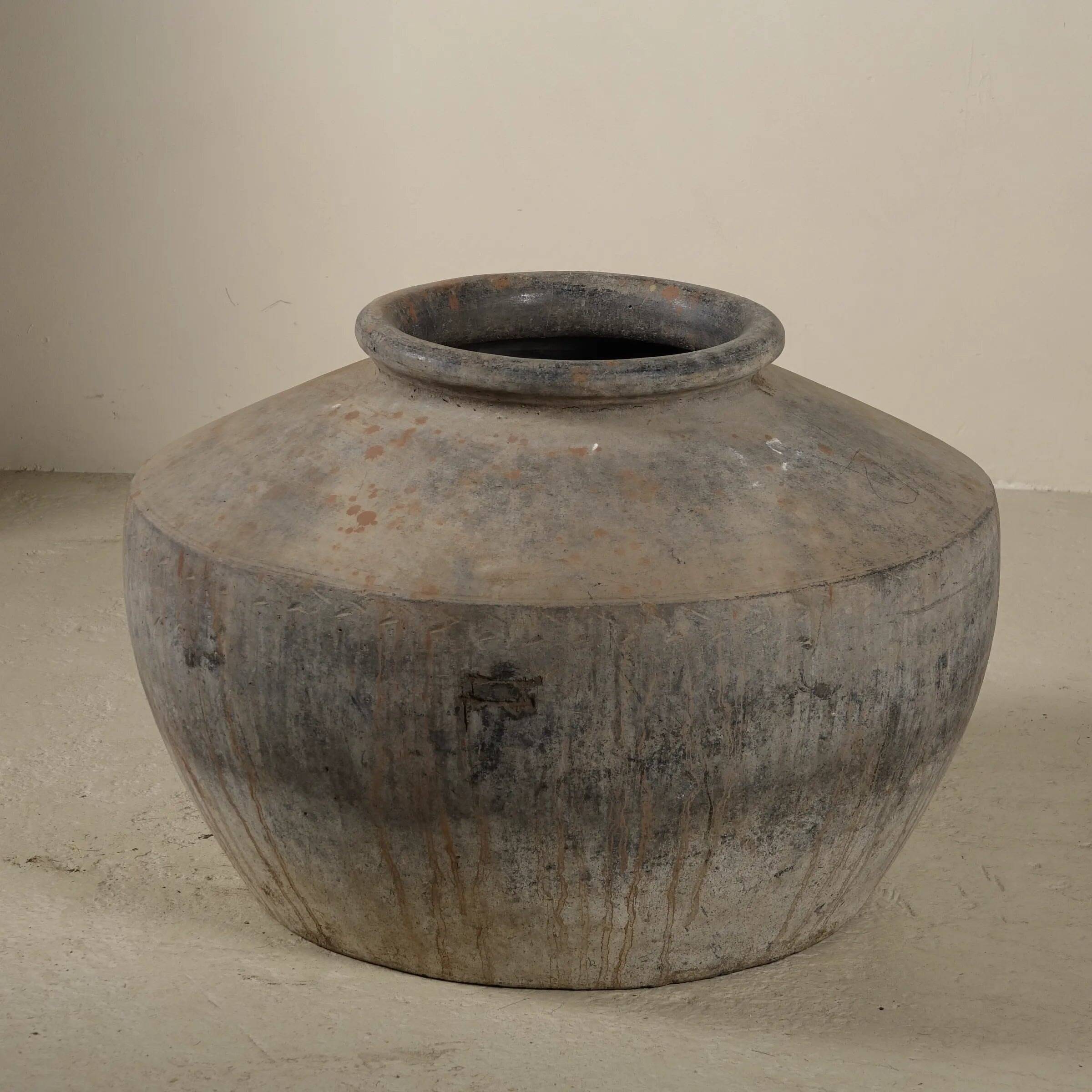 Jasdan - Indian Terracotta Jar No. 1