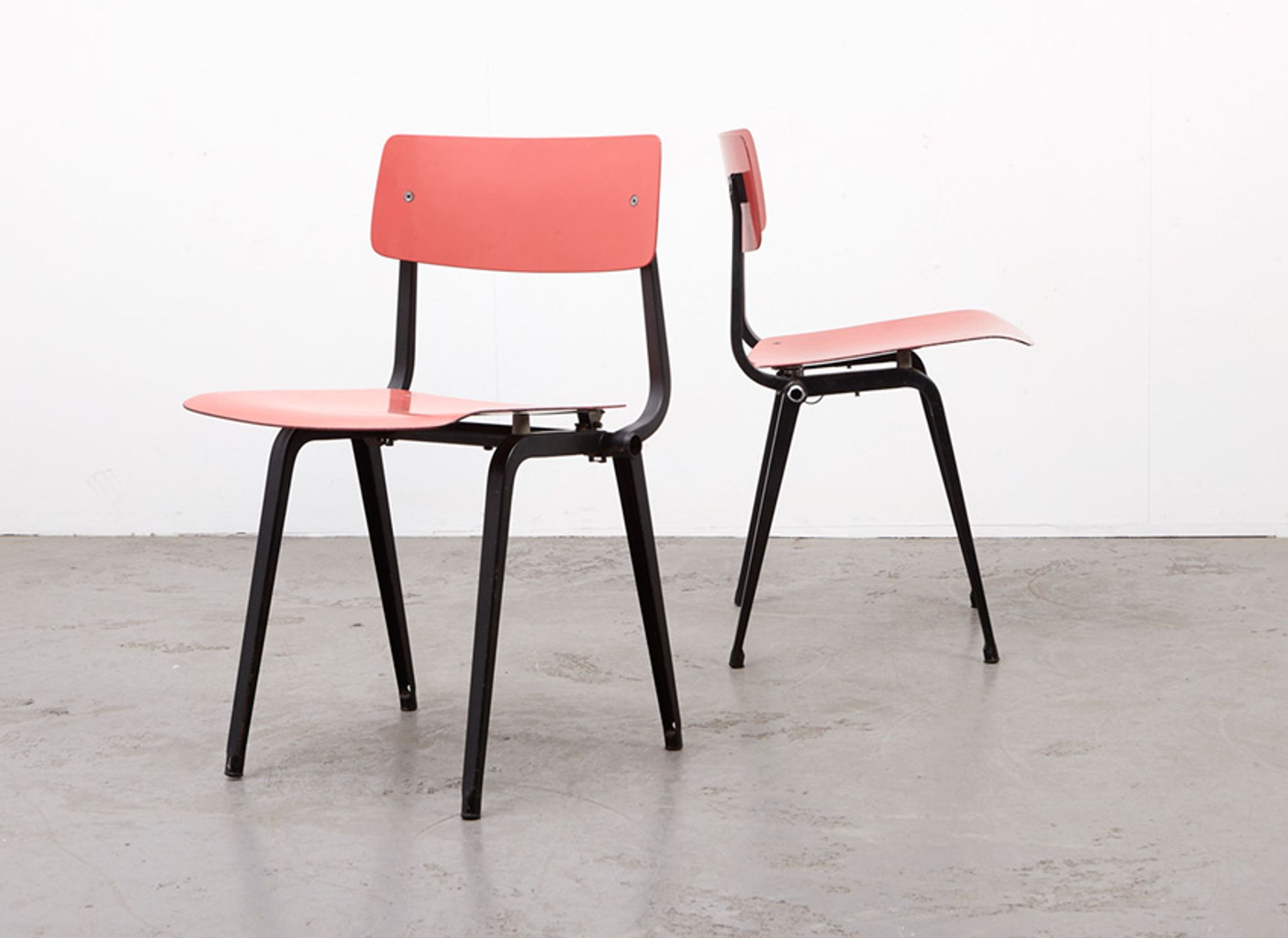 Pair of chairs by Friso Kramer for Ahrend de Cirkel 1953