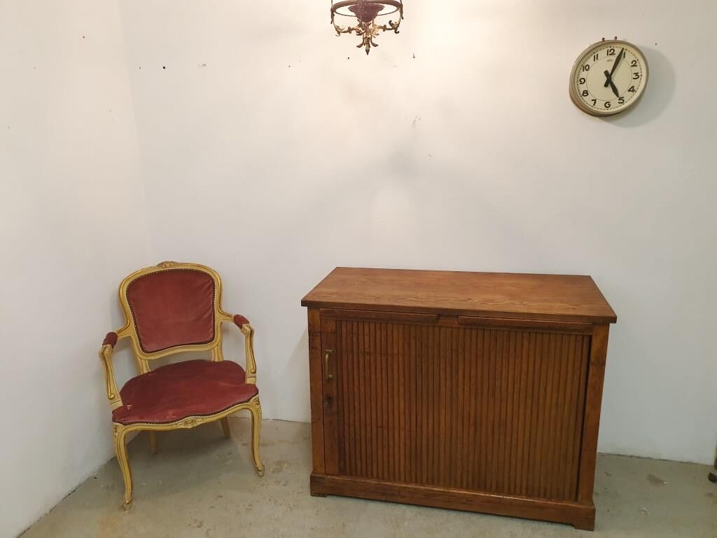Meuble à rideau