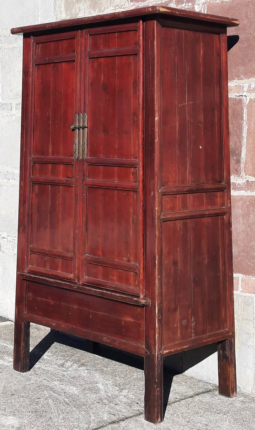 19th-century Chinese wardrobe (Height 2.6m)