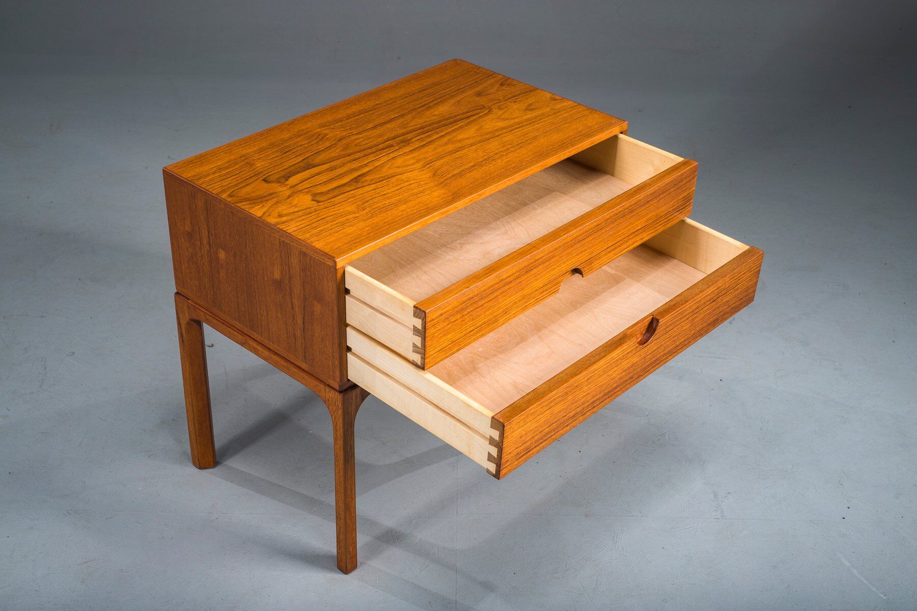 Mid-century modern no. 384 teak bedside table by Aksel Kjersgaard, Denmark, 1960s