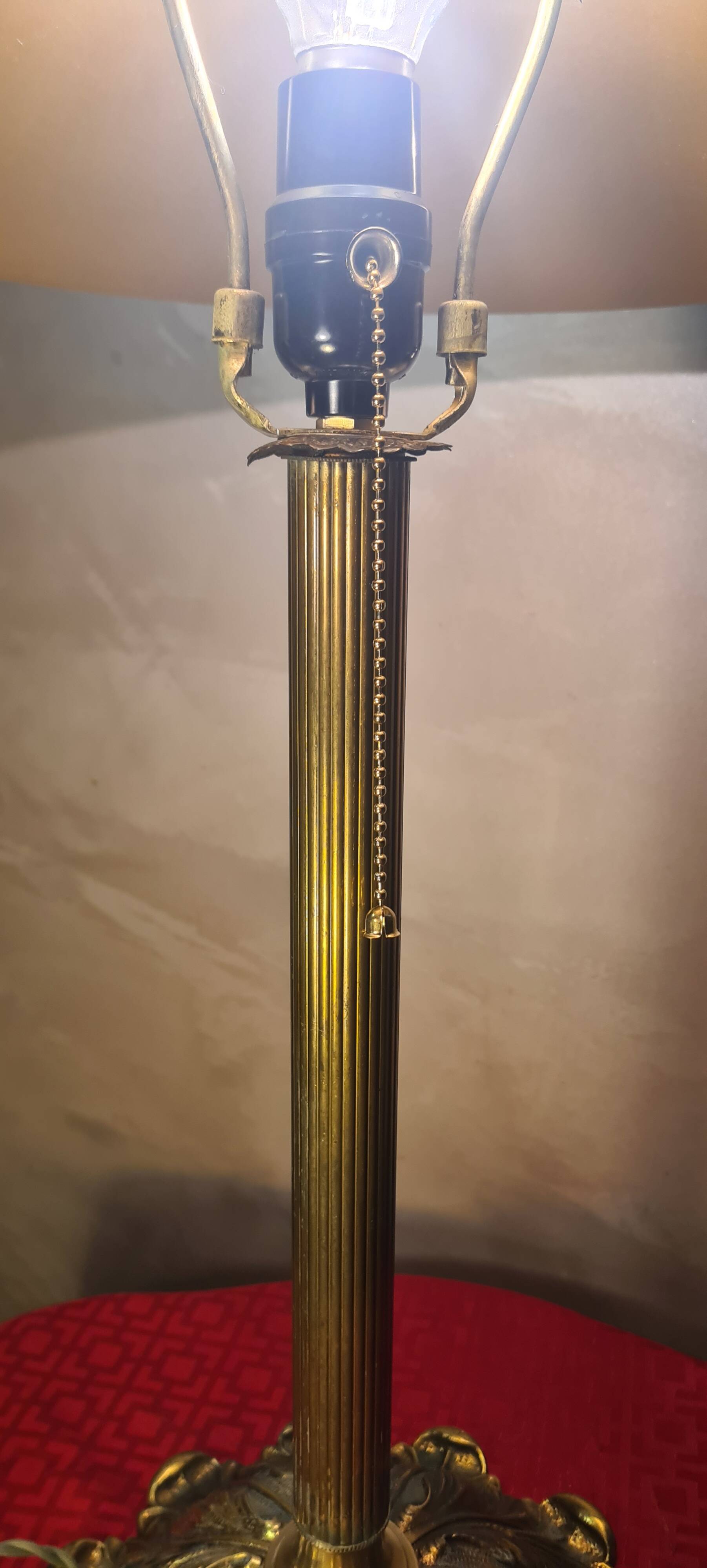 lampe de bureau 1920 bronze massif abat jour laiton , inter a tirette 63x43