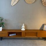 Vintage solid oak sideboard (shallow)