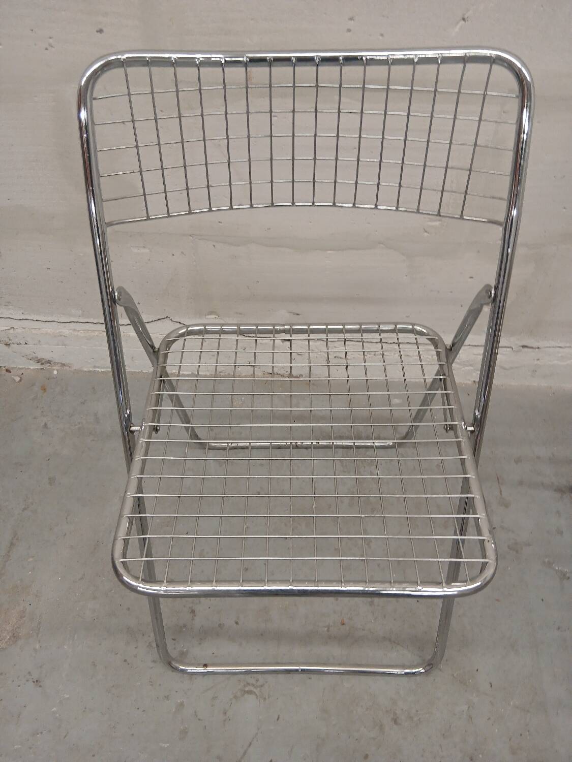 Set of 4 Ted Net chairs.