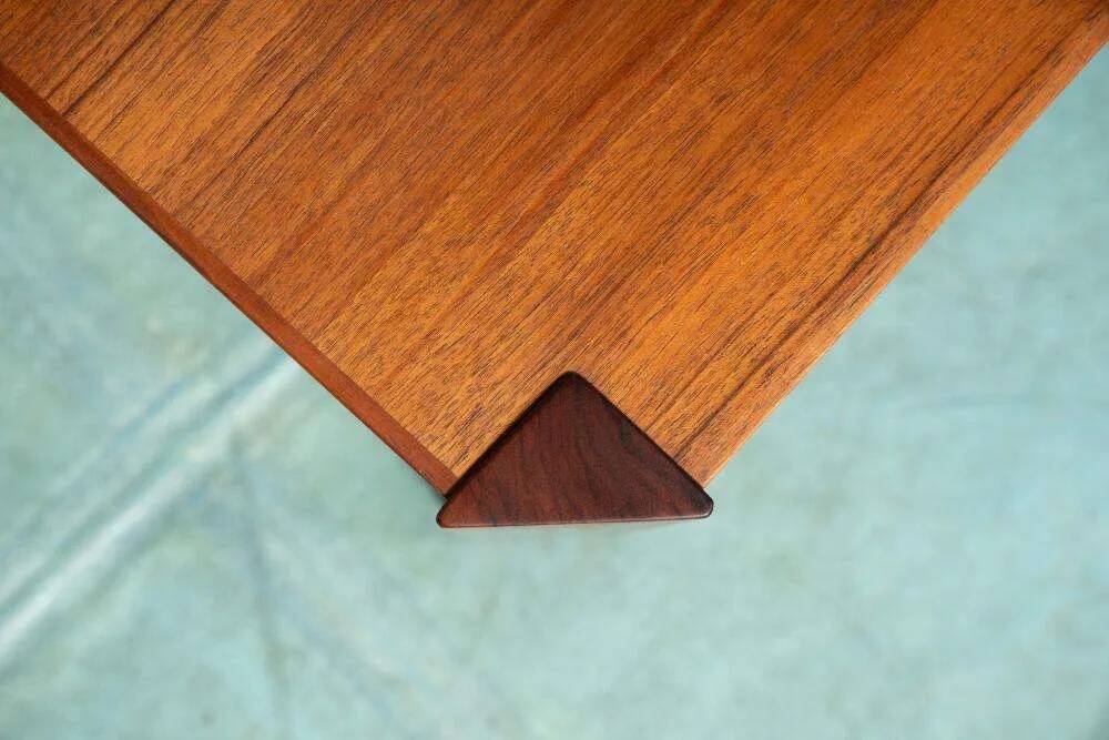Renz mid-century minimalist vintage coffee table
