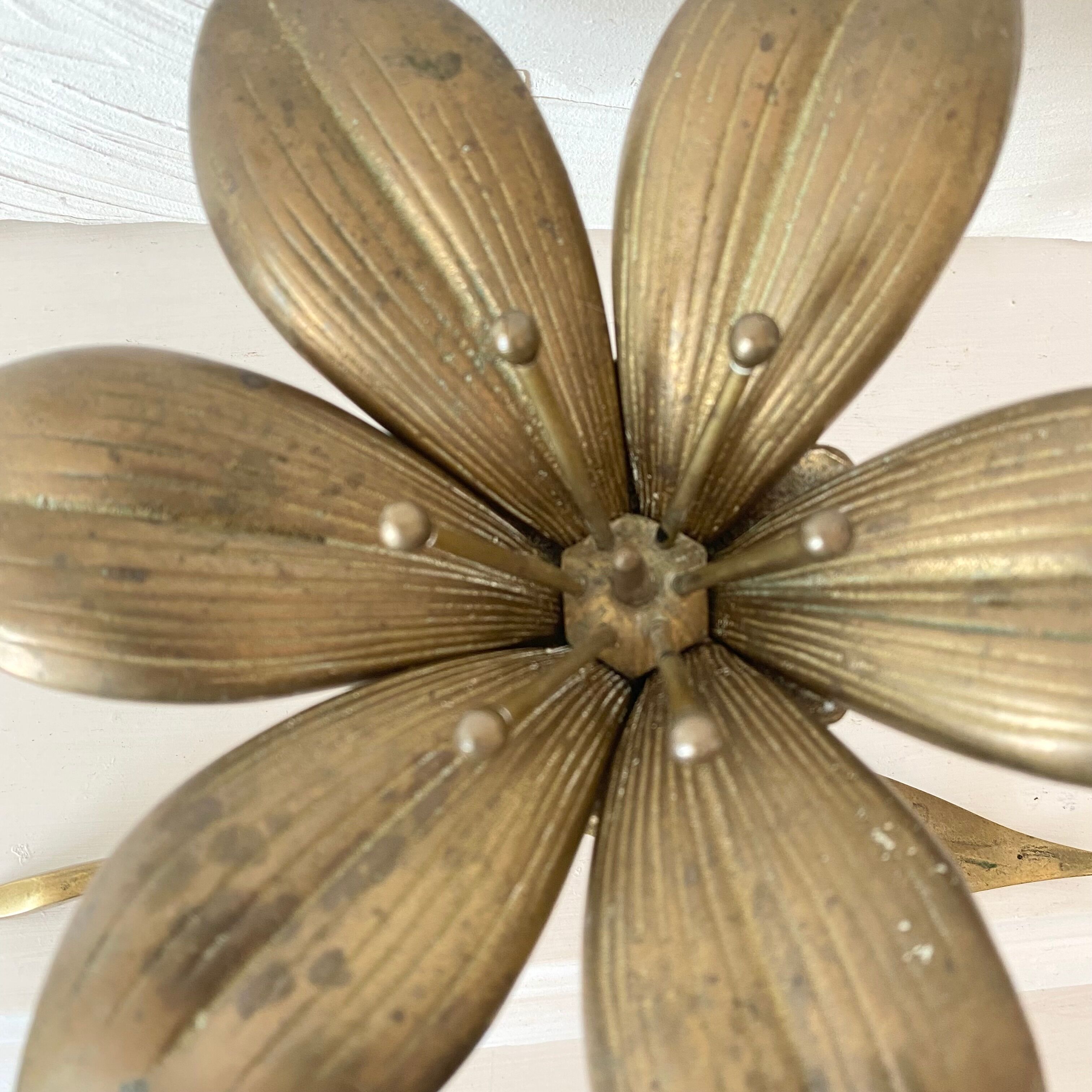 Brass flower, petal ashtray from the 60s and 70s