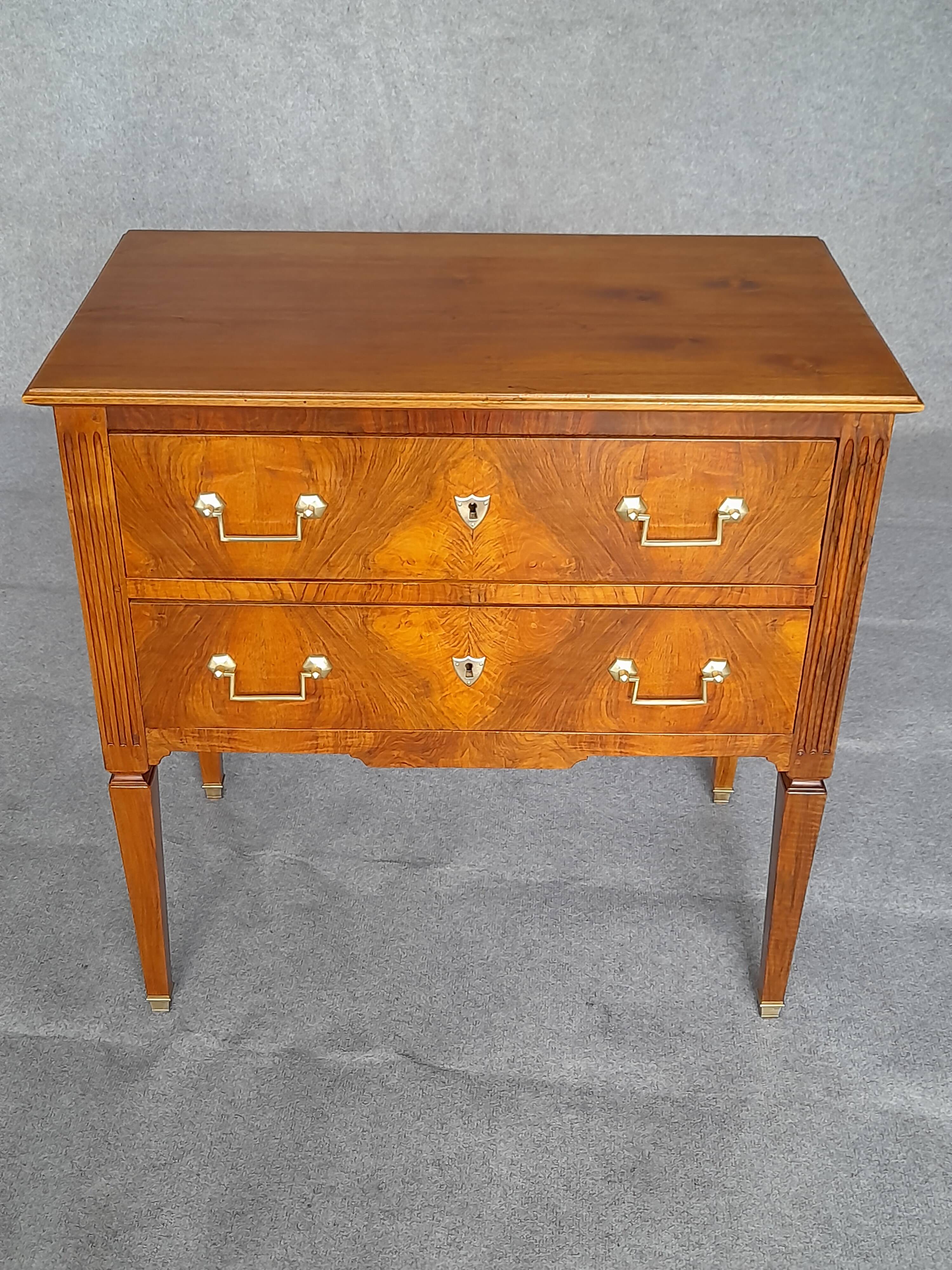 Louis XVI chest of drawers, 19th century