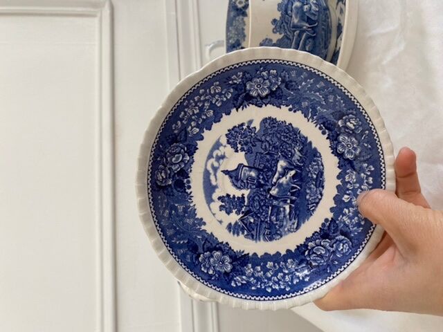 Coffee/tea service in English porcelain