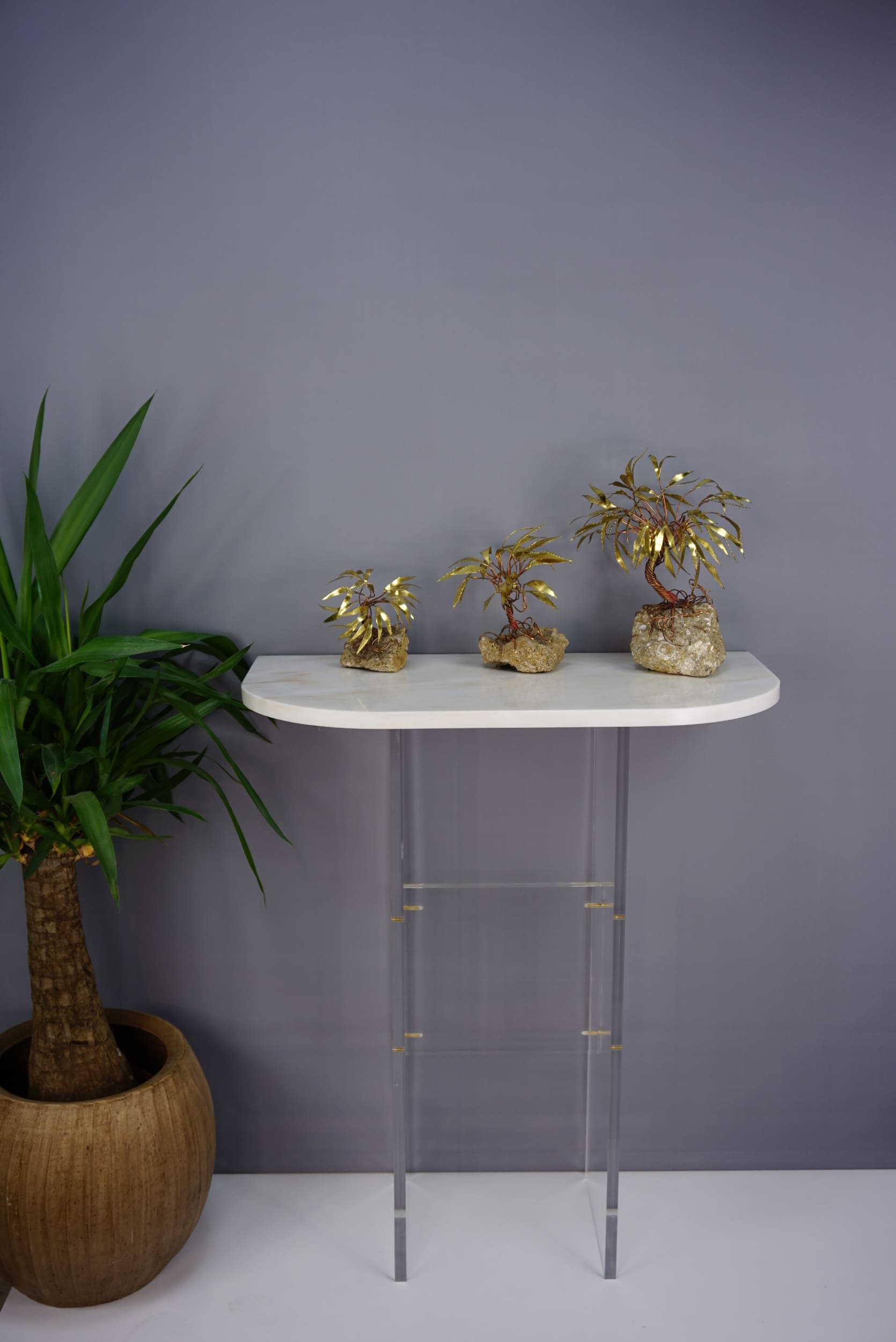 70s design console in marble and plexi