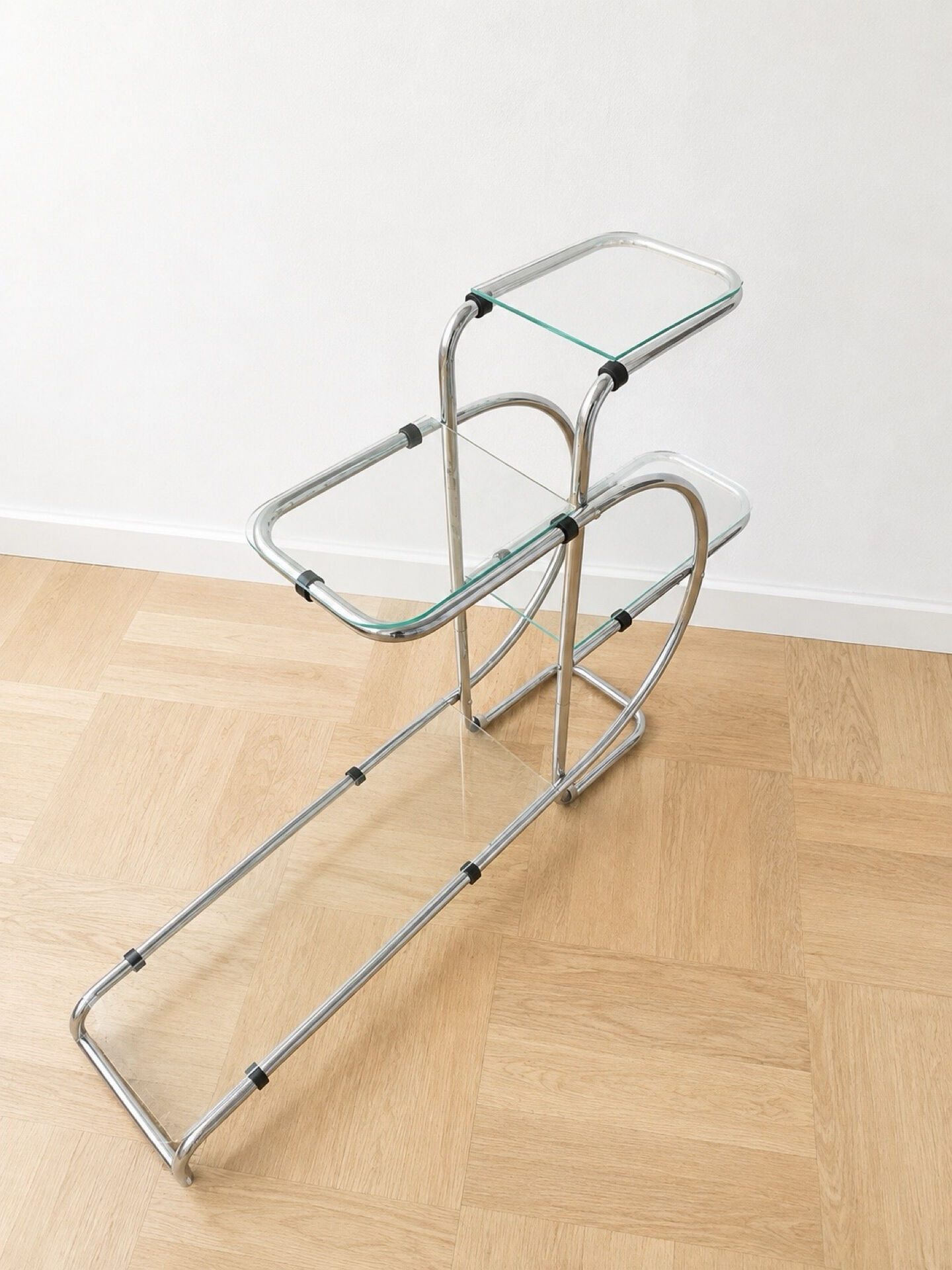 Bauhaus shelf attributed to Émile Guyot for Thonet 1930