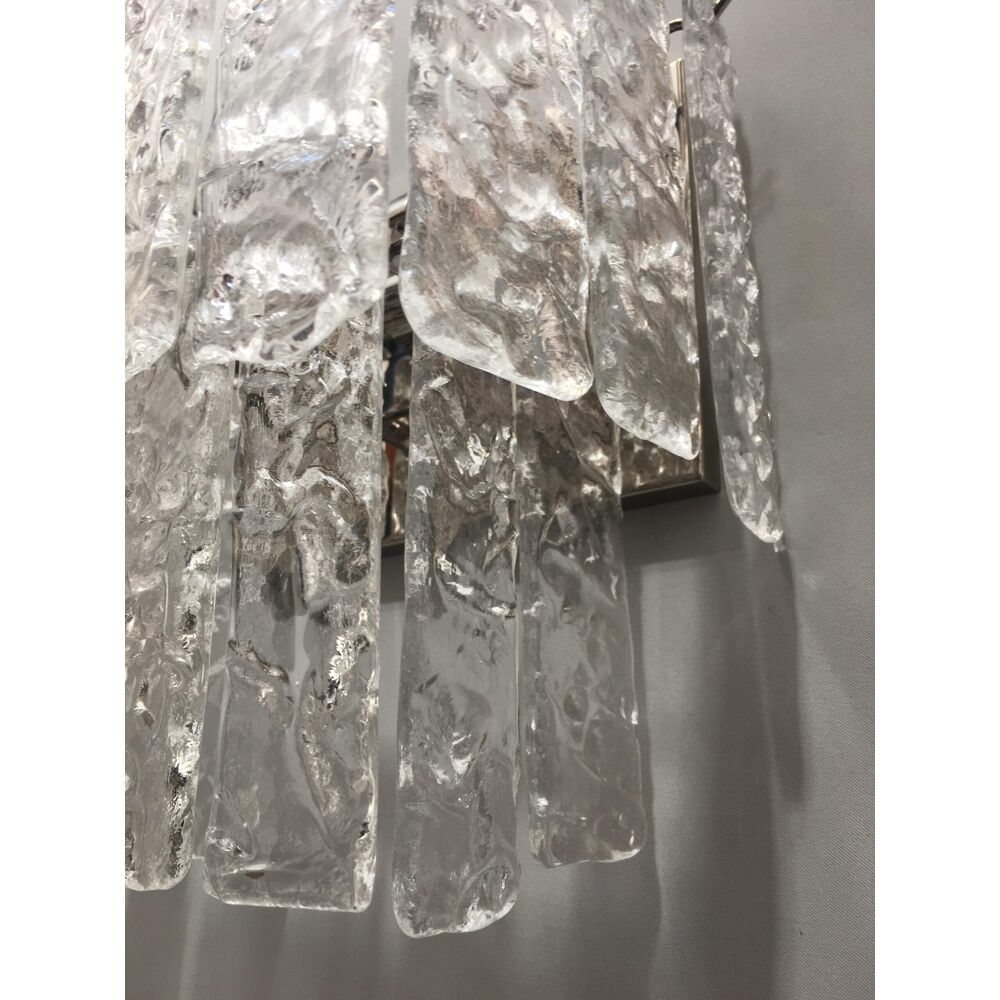 Transparent and hammered strips “listelli” murano glass wall sconce