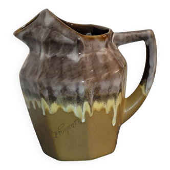 Pitcher carafe