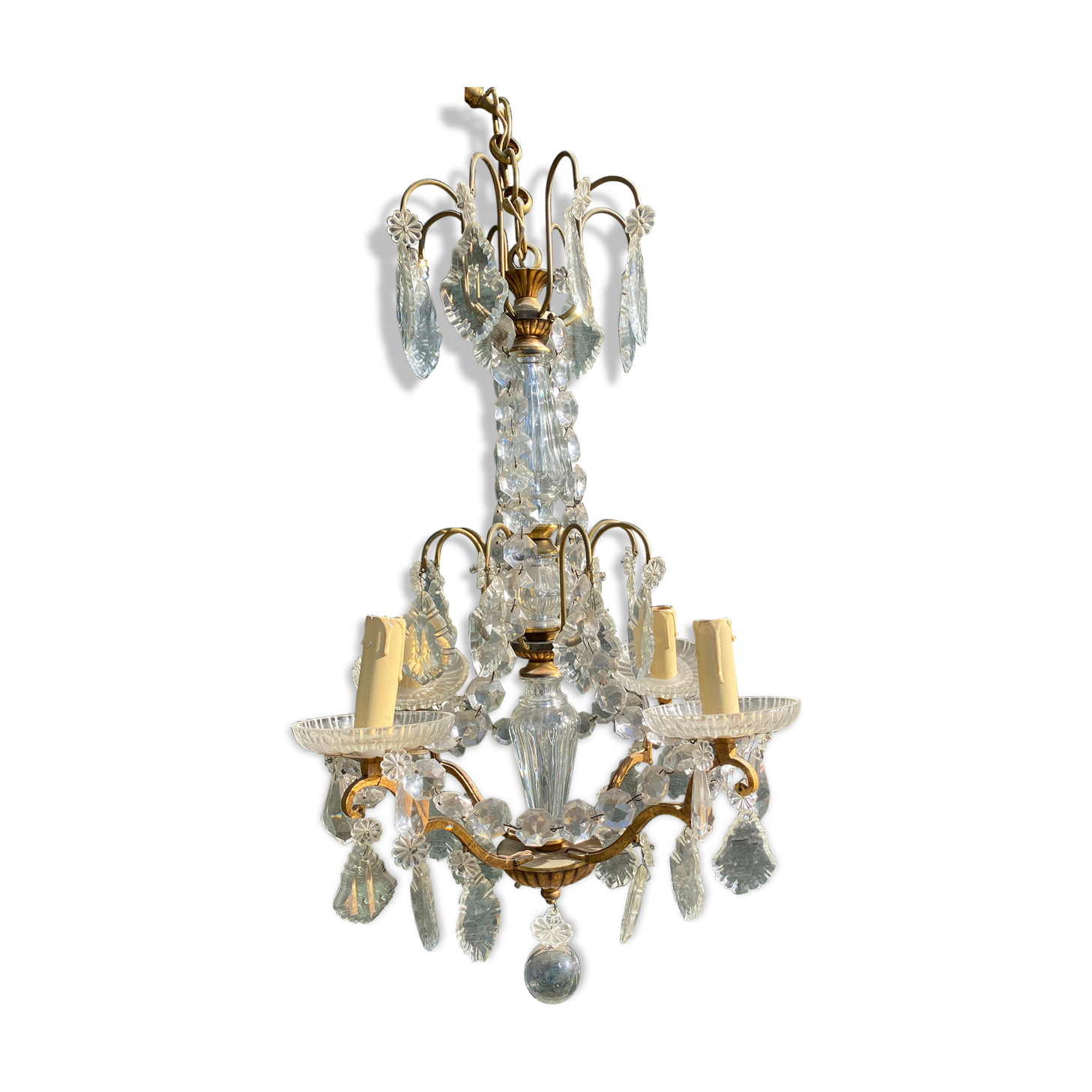 Chandelier with bronze and crystal grapevines