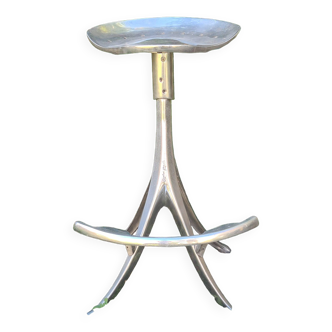 Bar stool