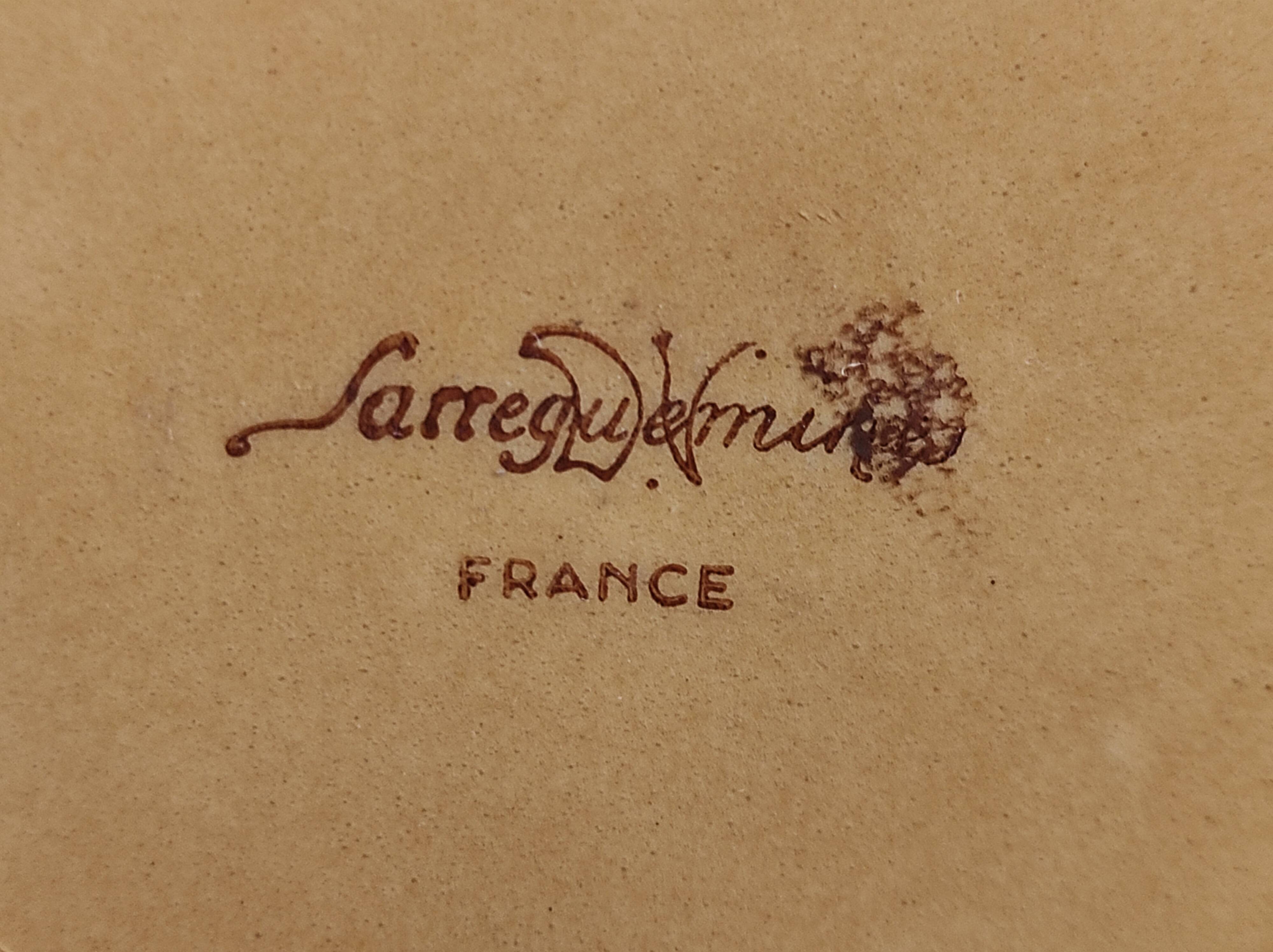 French vintage Majolica plate decorated with apples, in barbotine of Sarreguemines