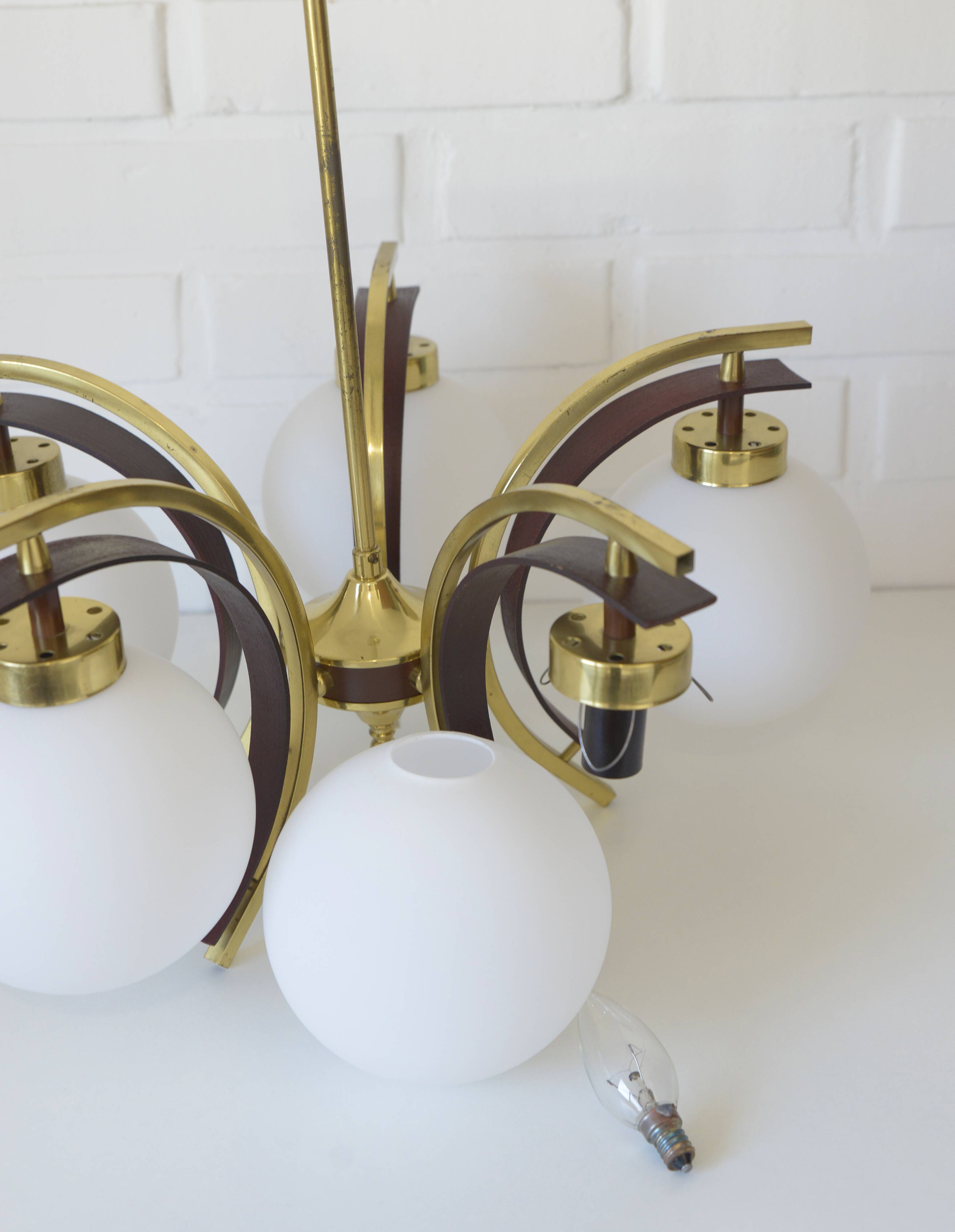 Lustre style années 50 / Suspension Sputnik vintage / Lampe suspendue