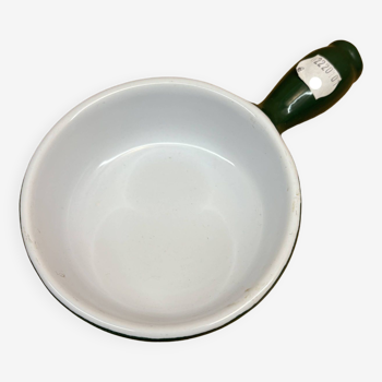 Stoneware frying pan