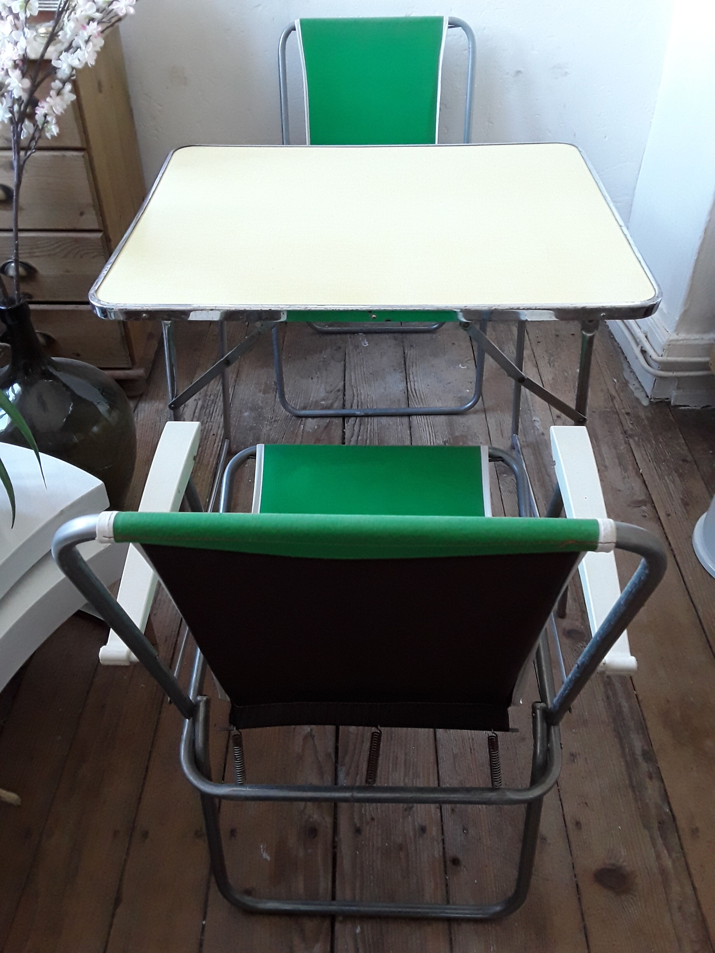 Vintage 1960s camping table and chairs