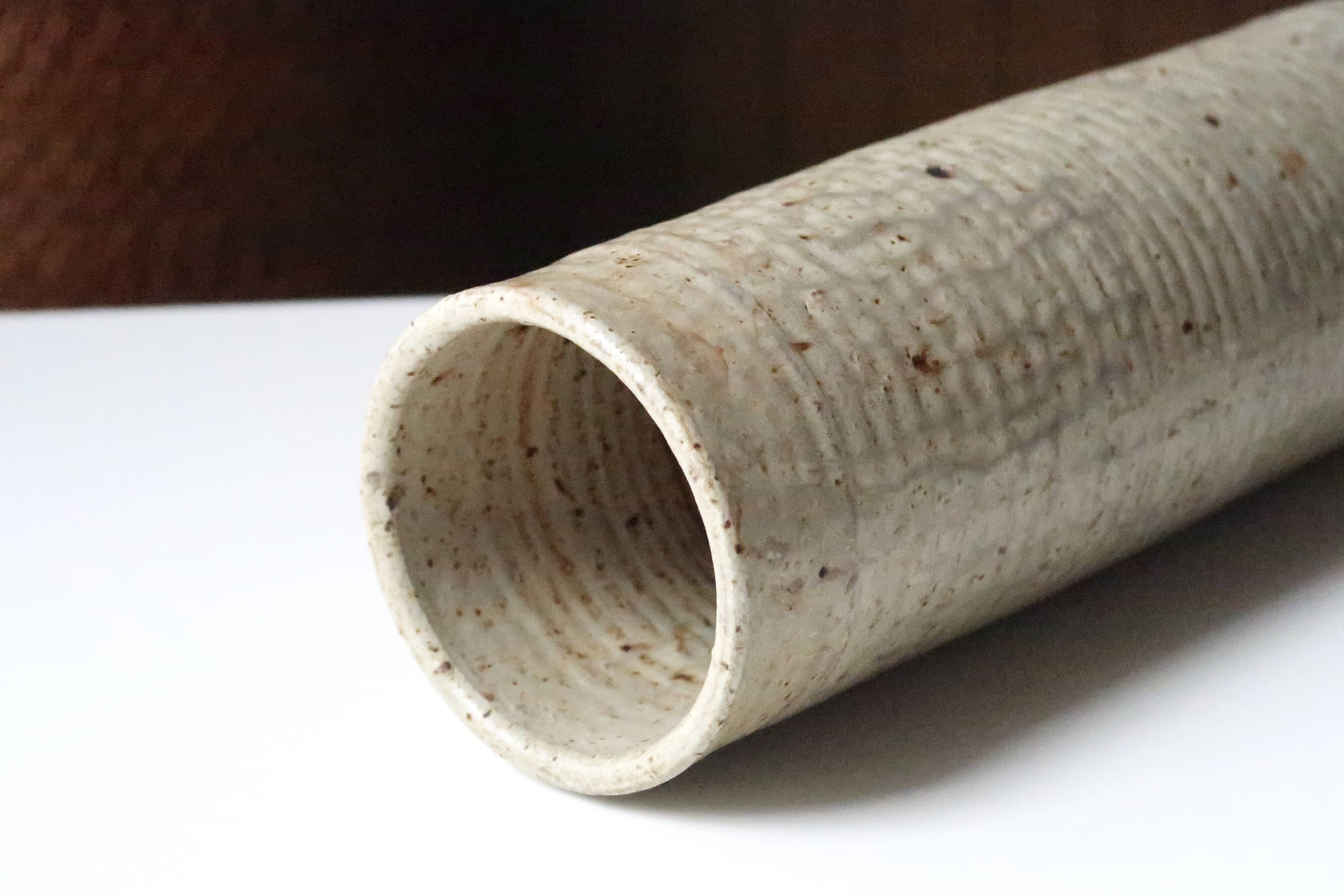 Vase rouleau en grès signé bodin, années 70