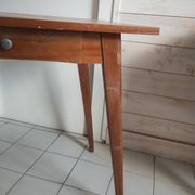 Compass leg desk