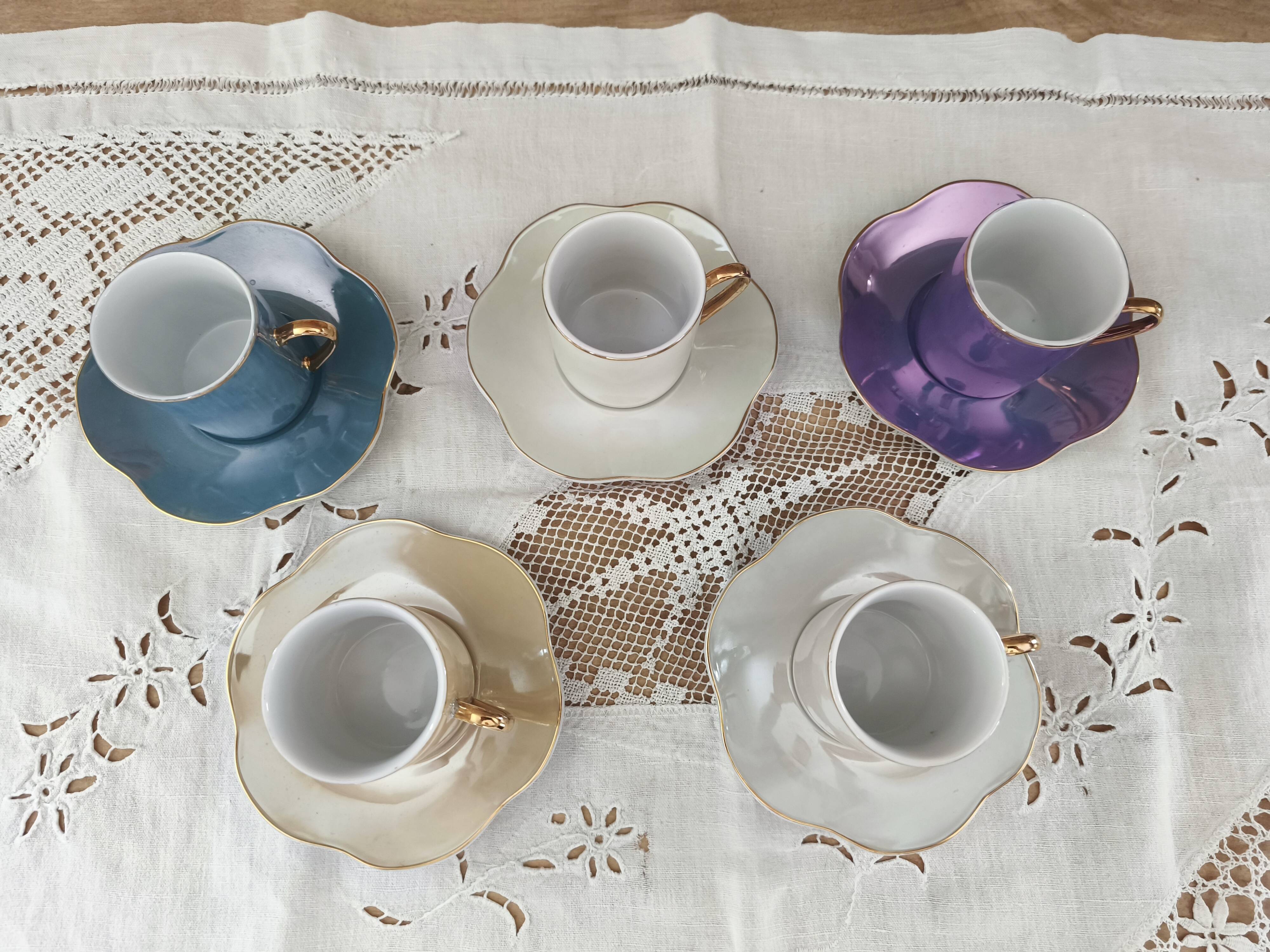 Set of 5 iridescent harlequin espresso coffee cups