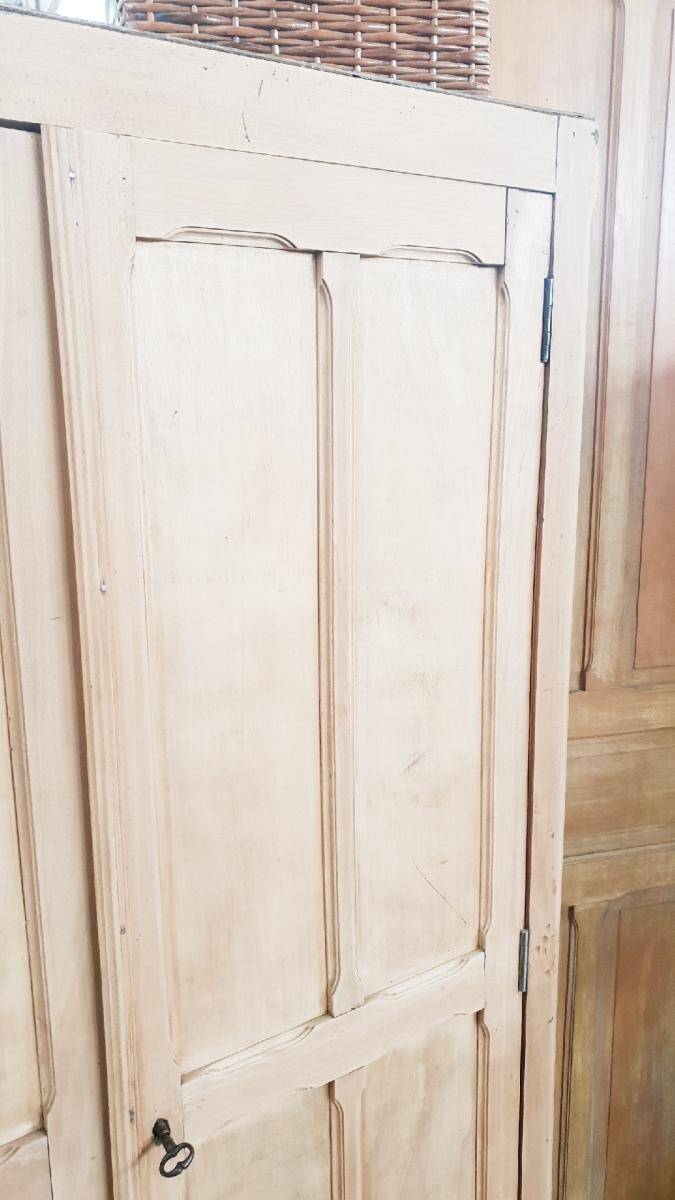 Vintage Parisian wardrobe