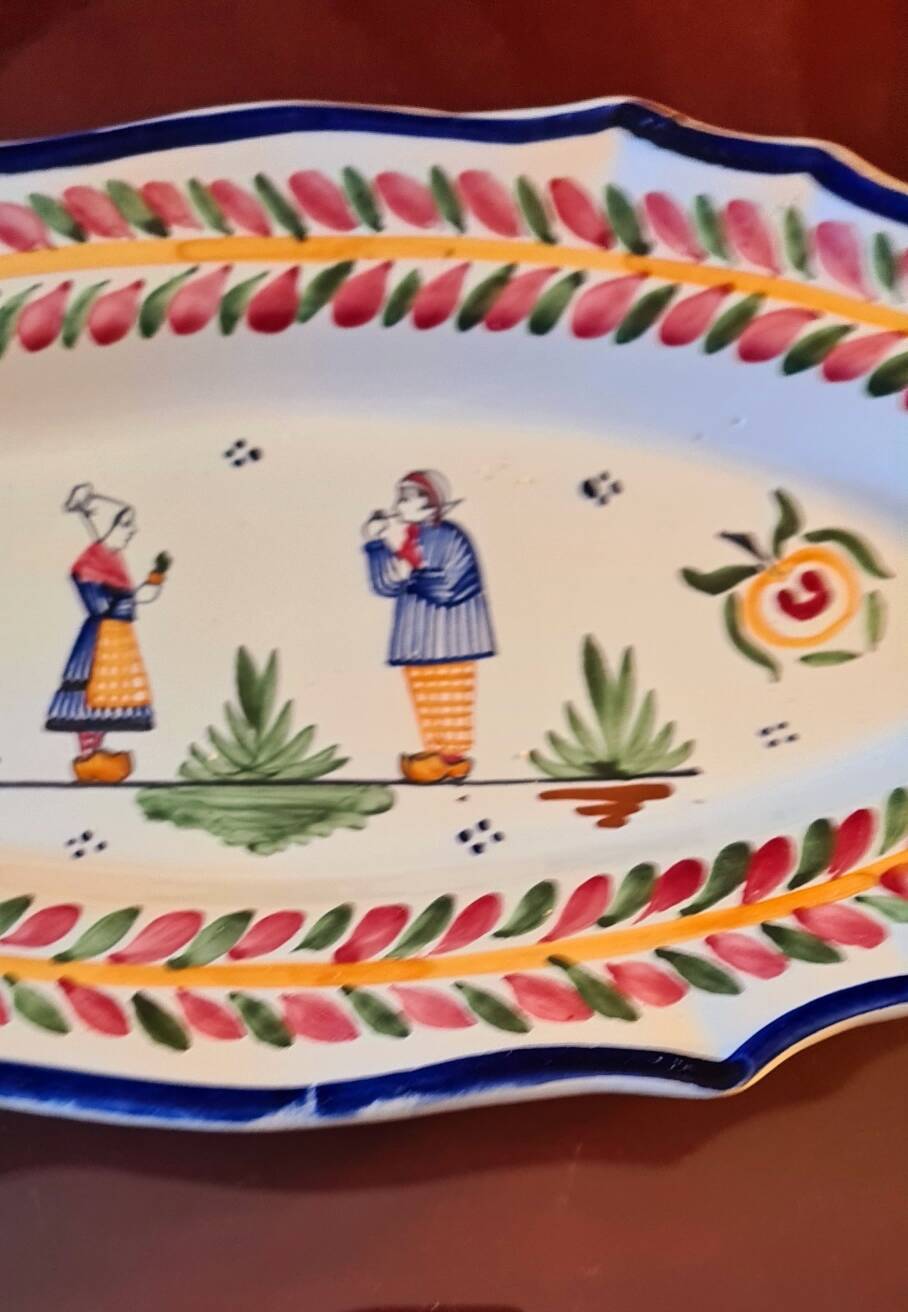 Large earthenware dish