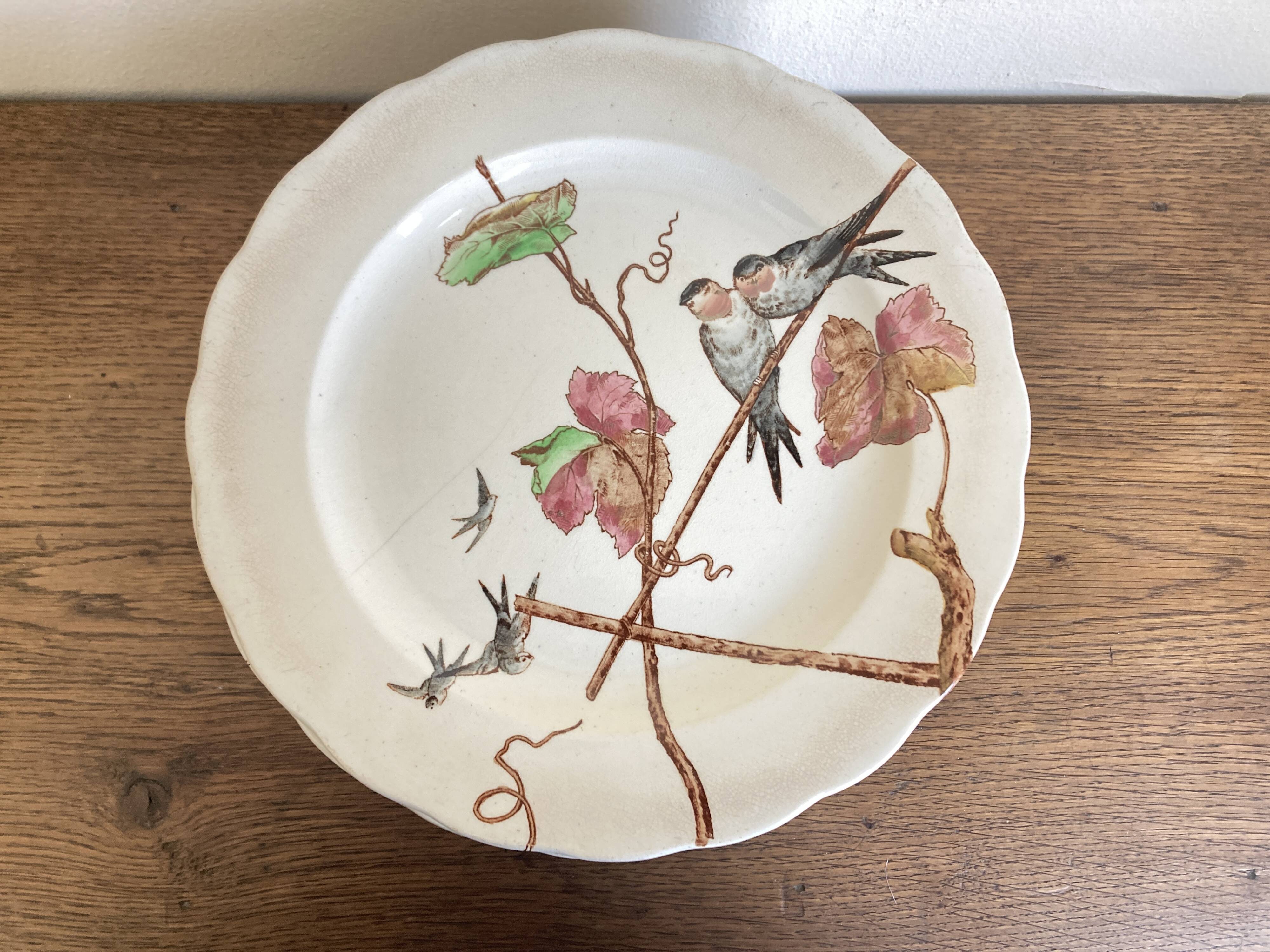 set de 12 assiettes polychrome 1850 ondulées Brownfield England oiseaux