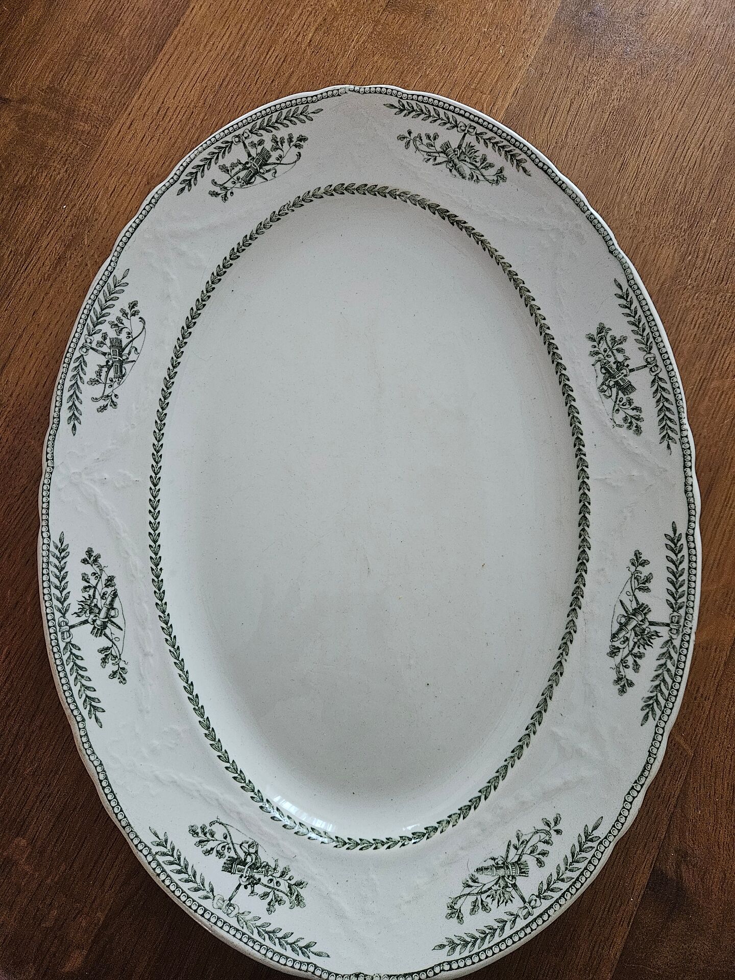 Serving dish
