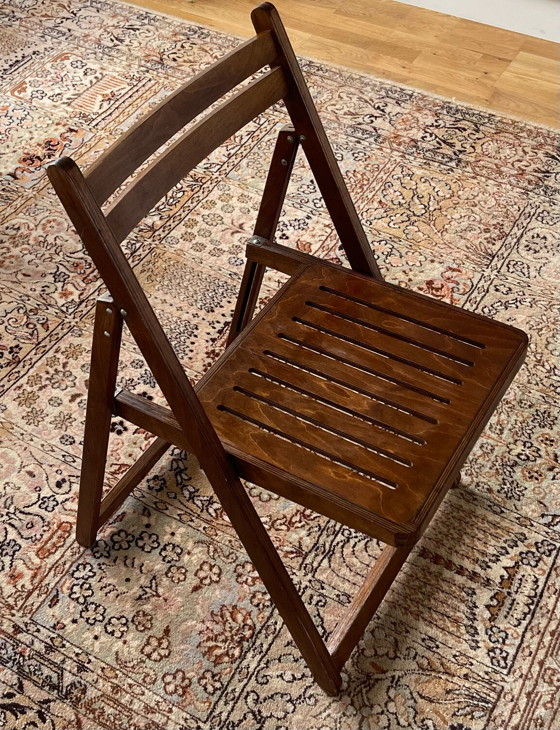 4 folding chairs 1960