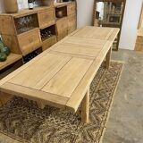 Solid oak farmhouse table with 2 central extensions