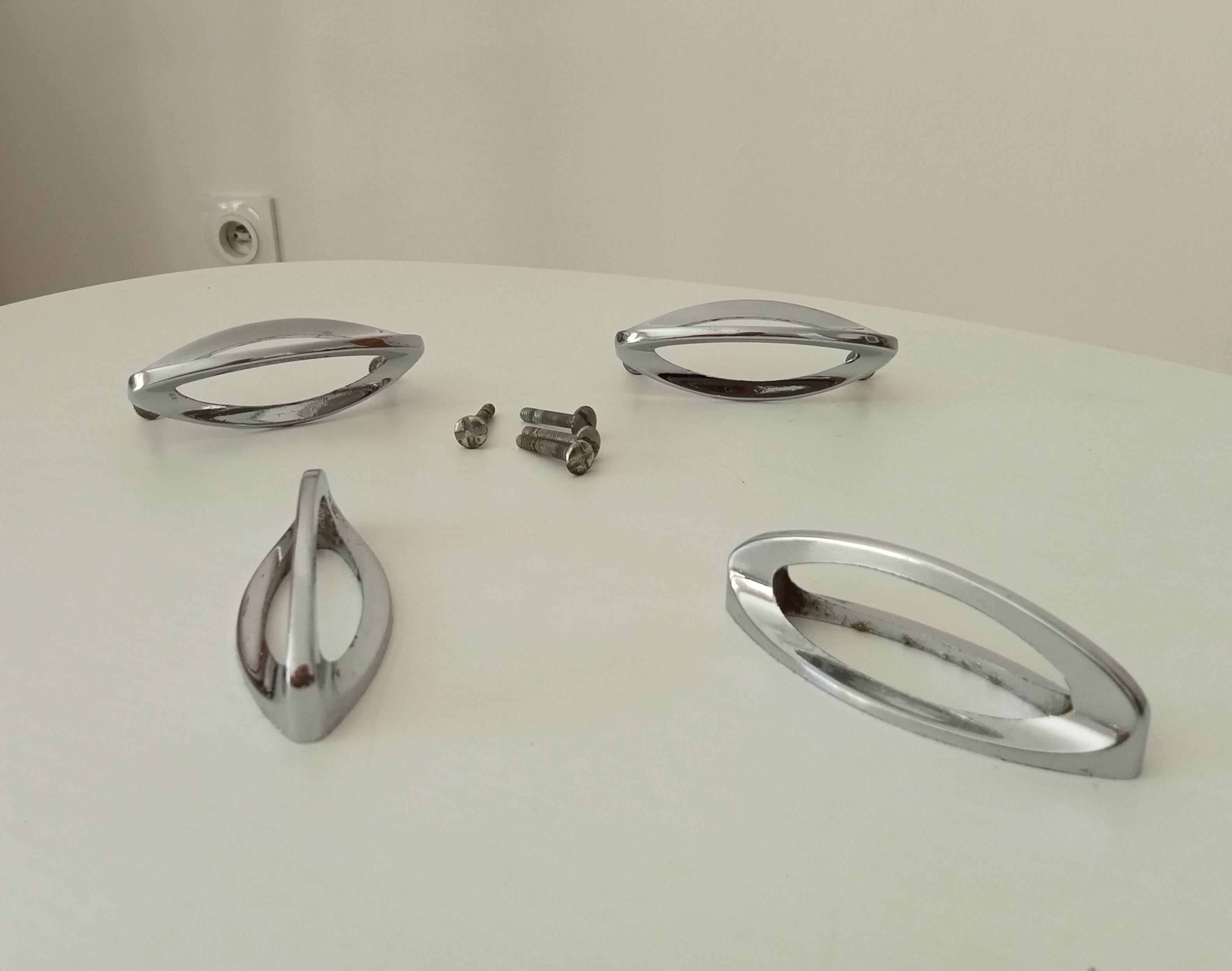 Set of 4 vintage brass furniture handles