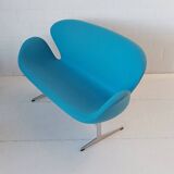 Blue arne jacobsen swan sofa canape fritz hansen light