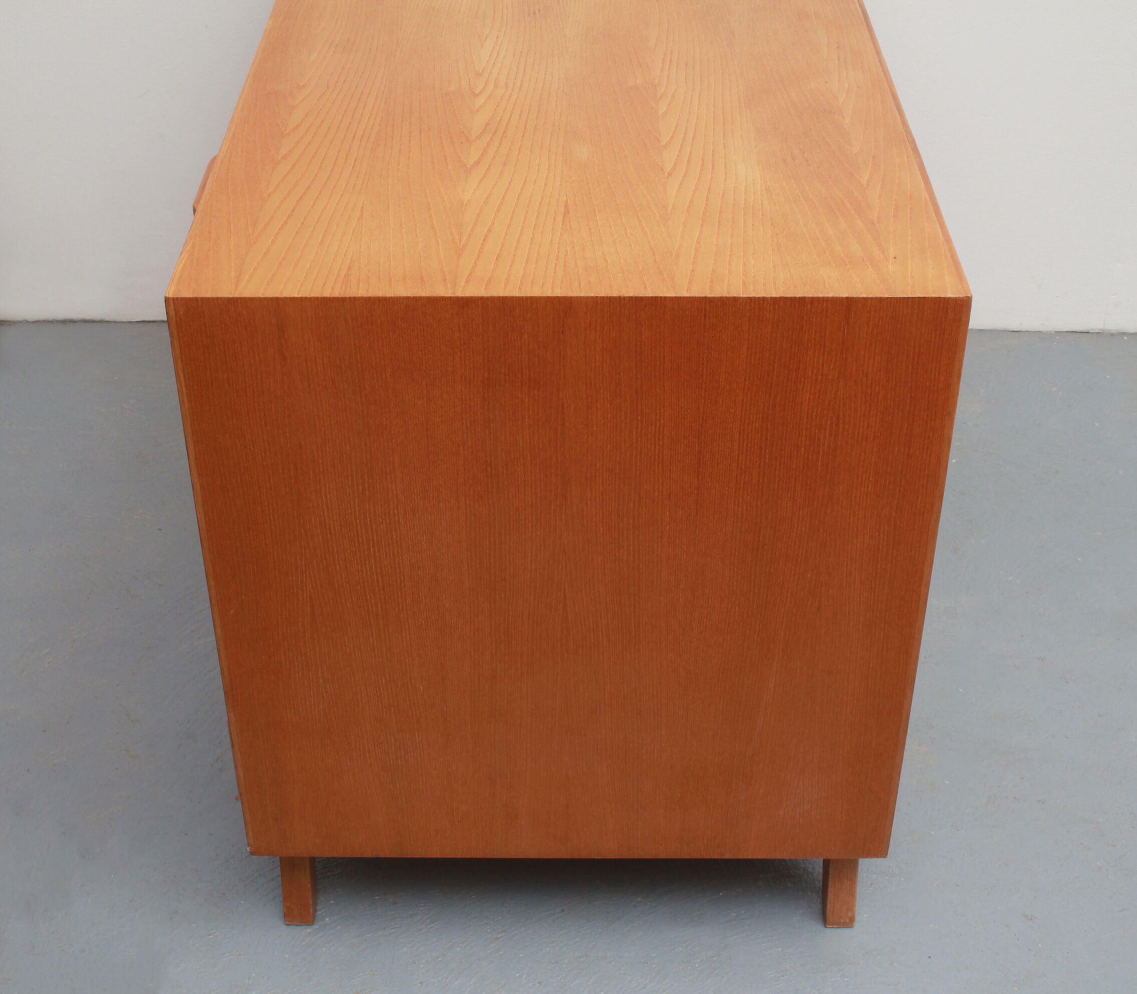 1950s lady desk in ash