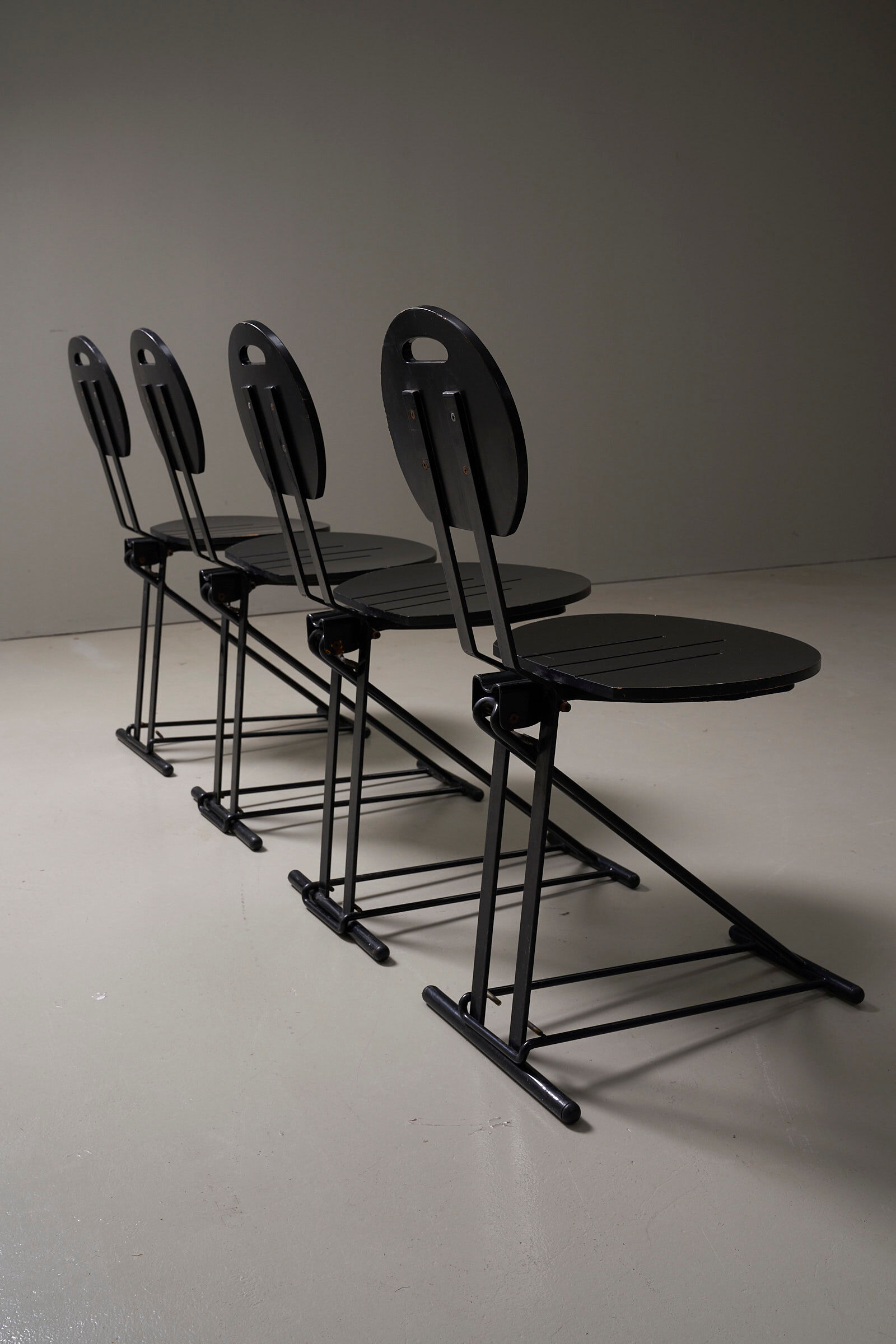 Set of 4 Italian folding chairs from the 1980s