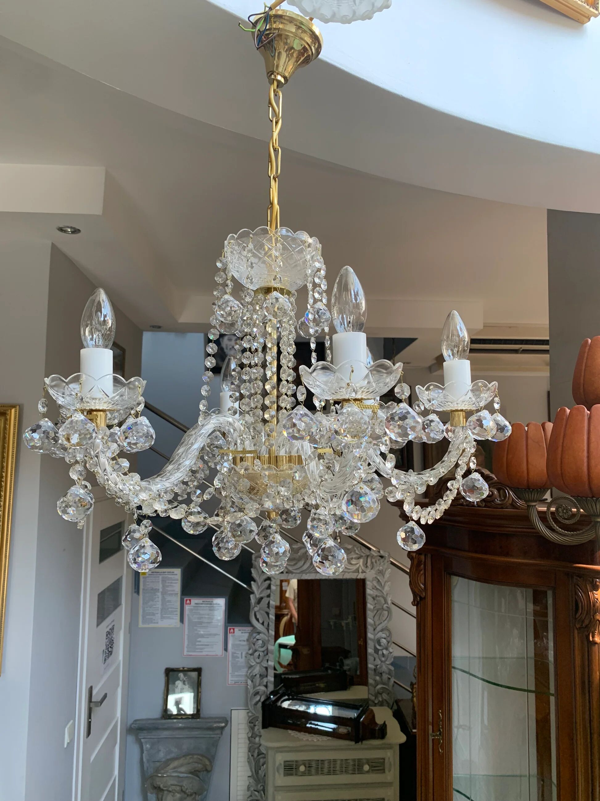 Czech cut crystal chandelier, 6 arms