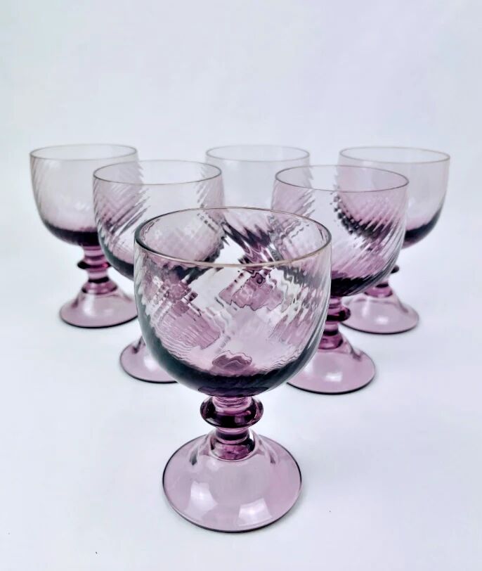 Set of 6 purple crystal wine glasses from the 70s/80s.