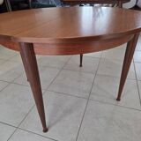 Round teak table in Scandinavian design from the late 1960s.