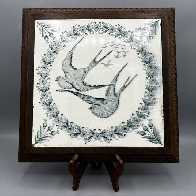 Cast iron trivet – swallow decoration – Longwy pottery