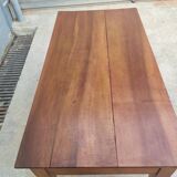 Farm table