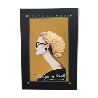 Displays Silmo "change of glasses".