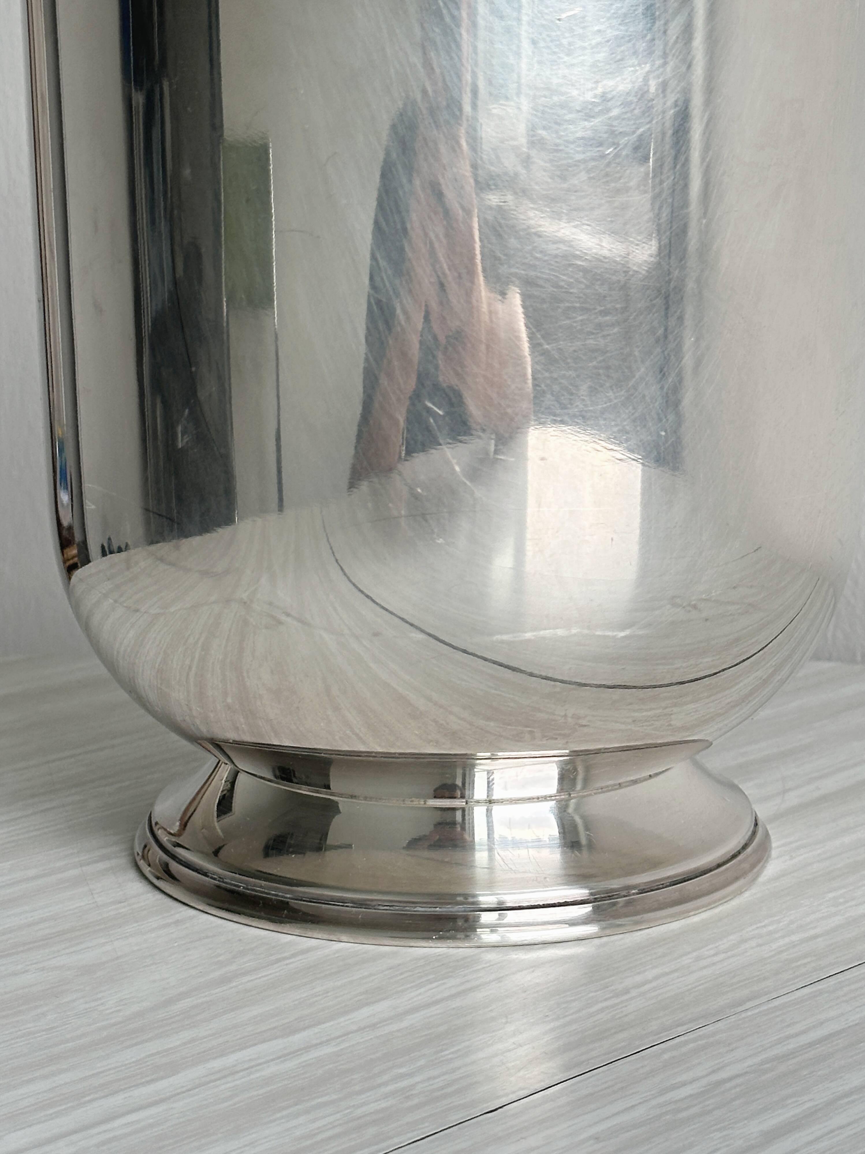 Silver-plated metal bucket, scalloped edge